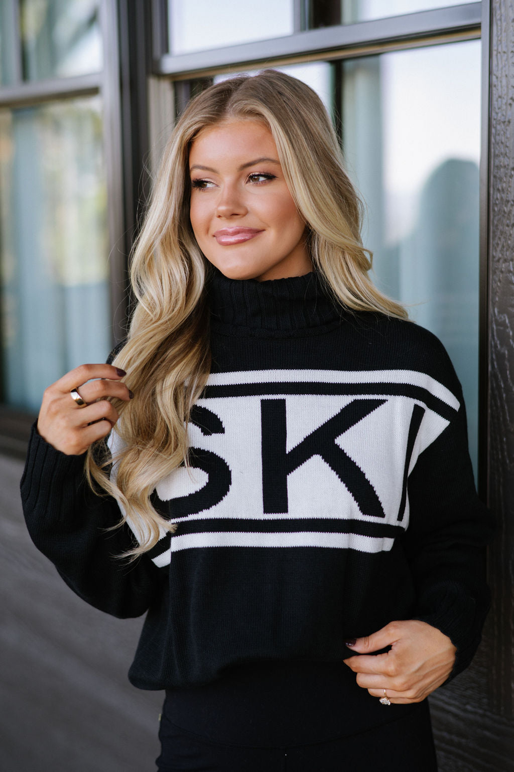 Ski Turtleneck Sweater-Black