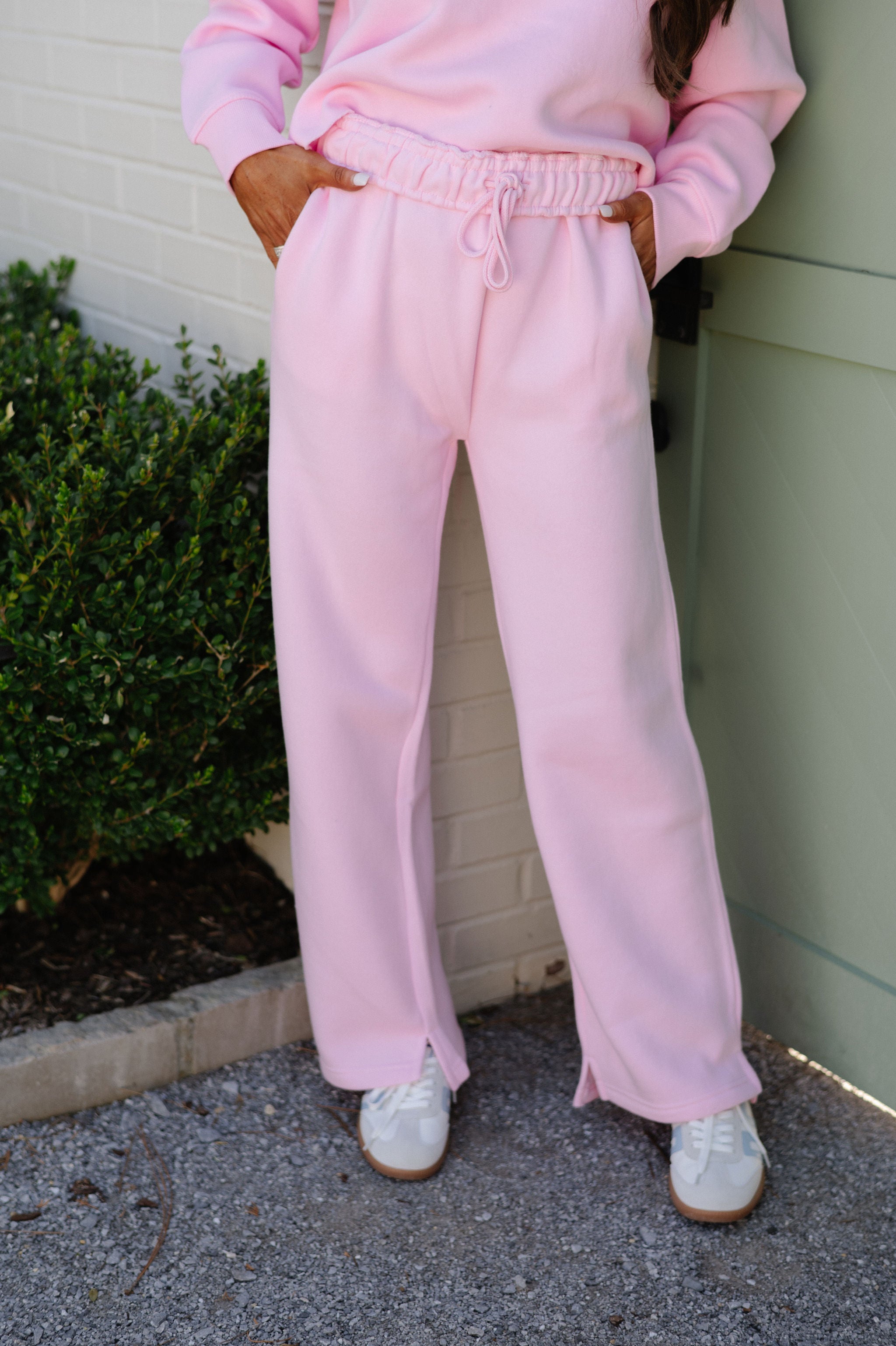 Essential Fleece Sweatpants-Pink