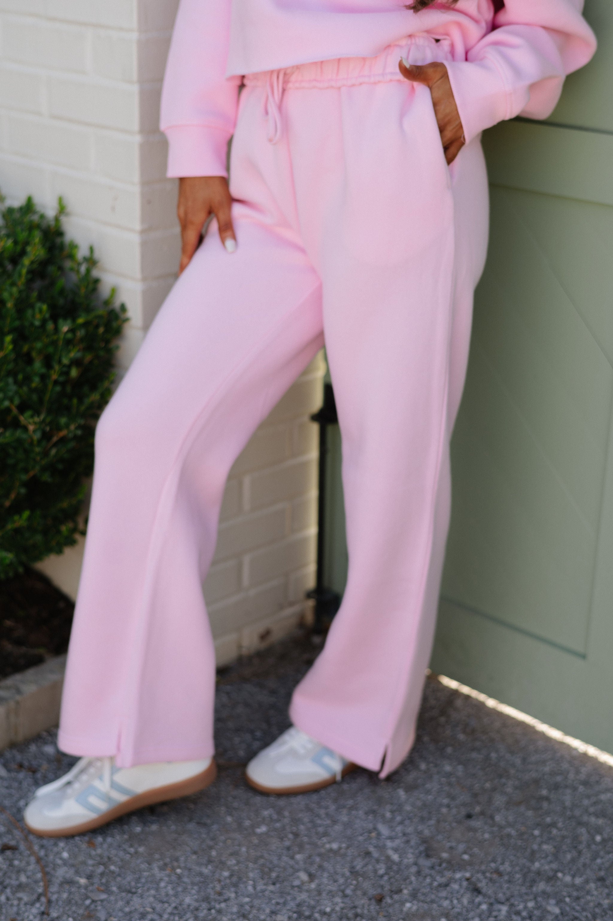 Essential Fleece Sweatpants-Pink