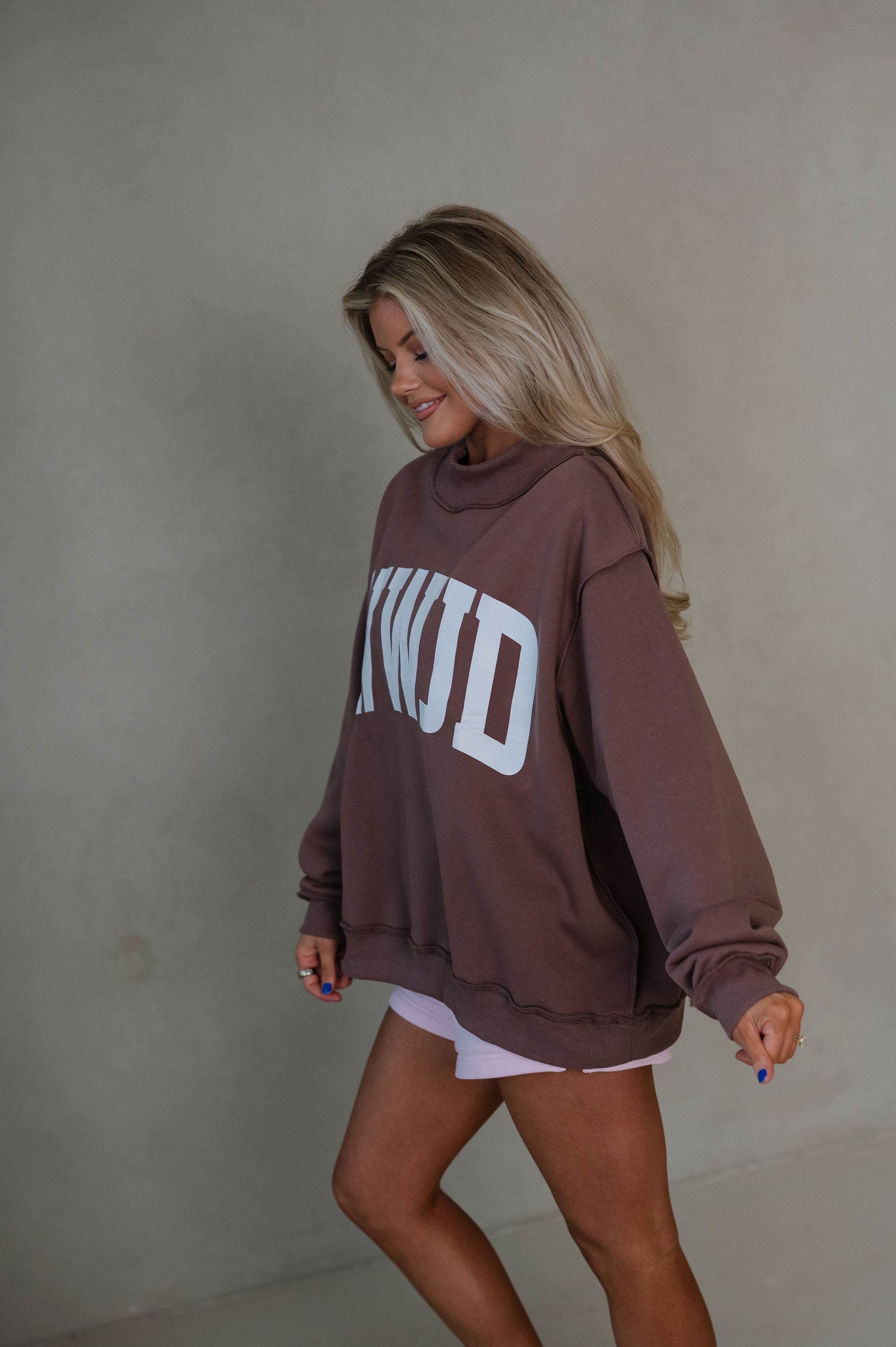 "WWJD/Amen" Reversible Mock Neck Sweatshirt-Brown
