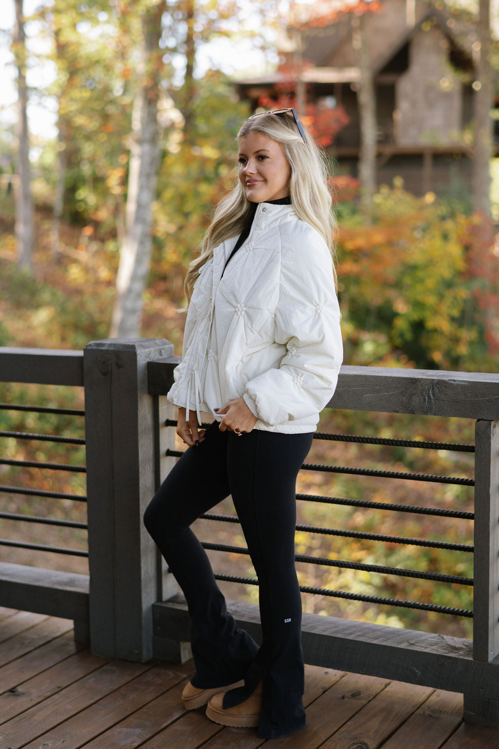 Ribbon Puff Sleeve Puffer-Cream