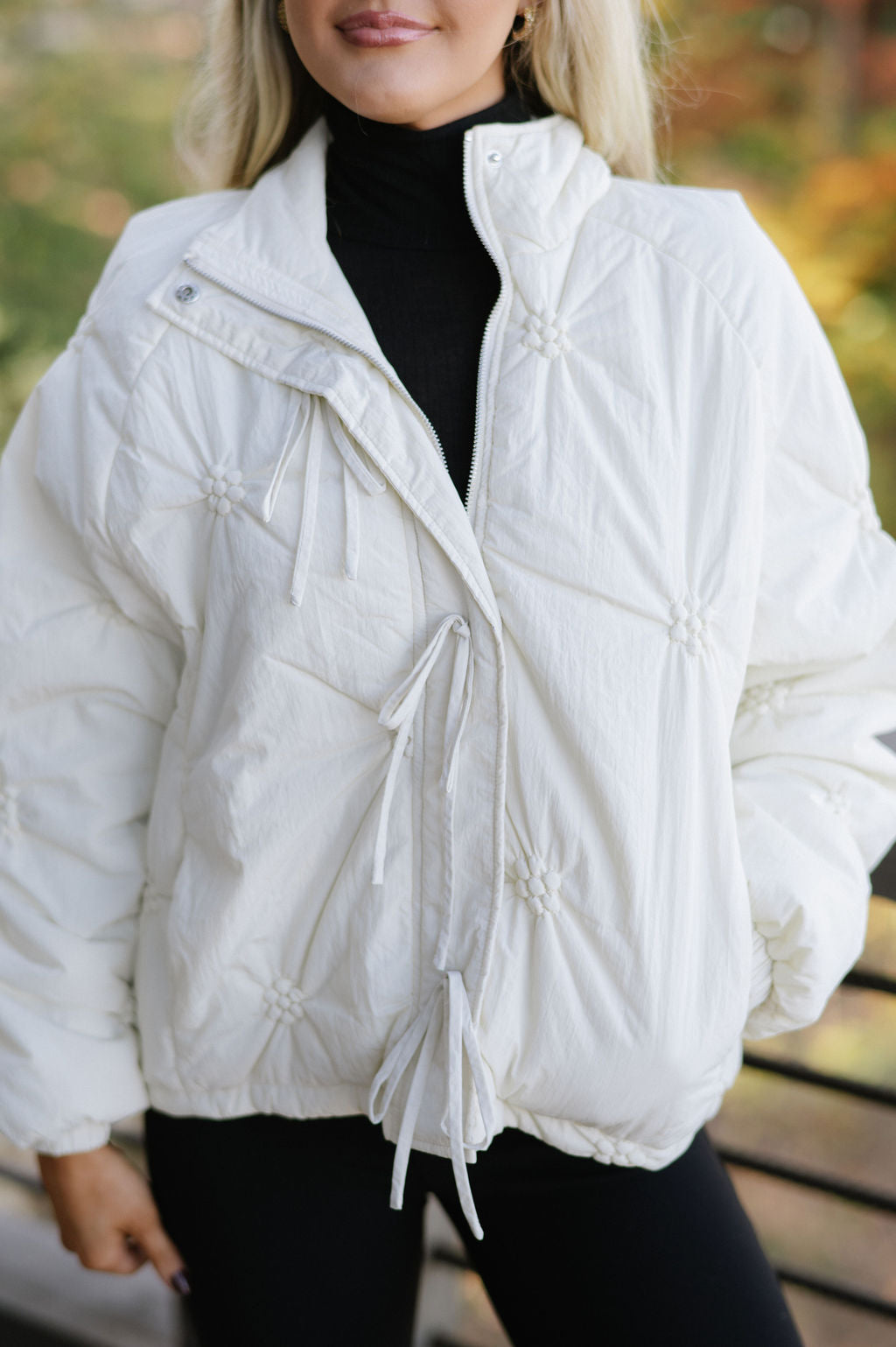 Ribbon Puff Sleeve Puffer-Cream