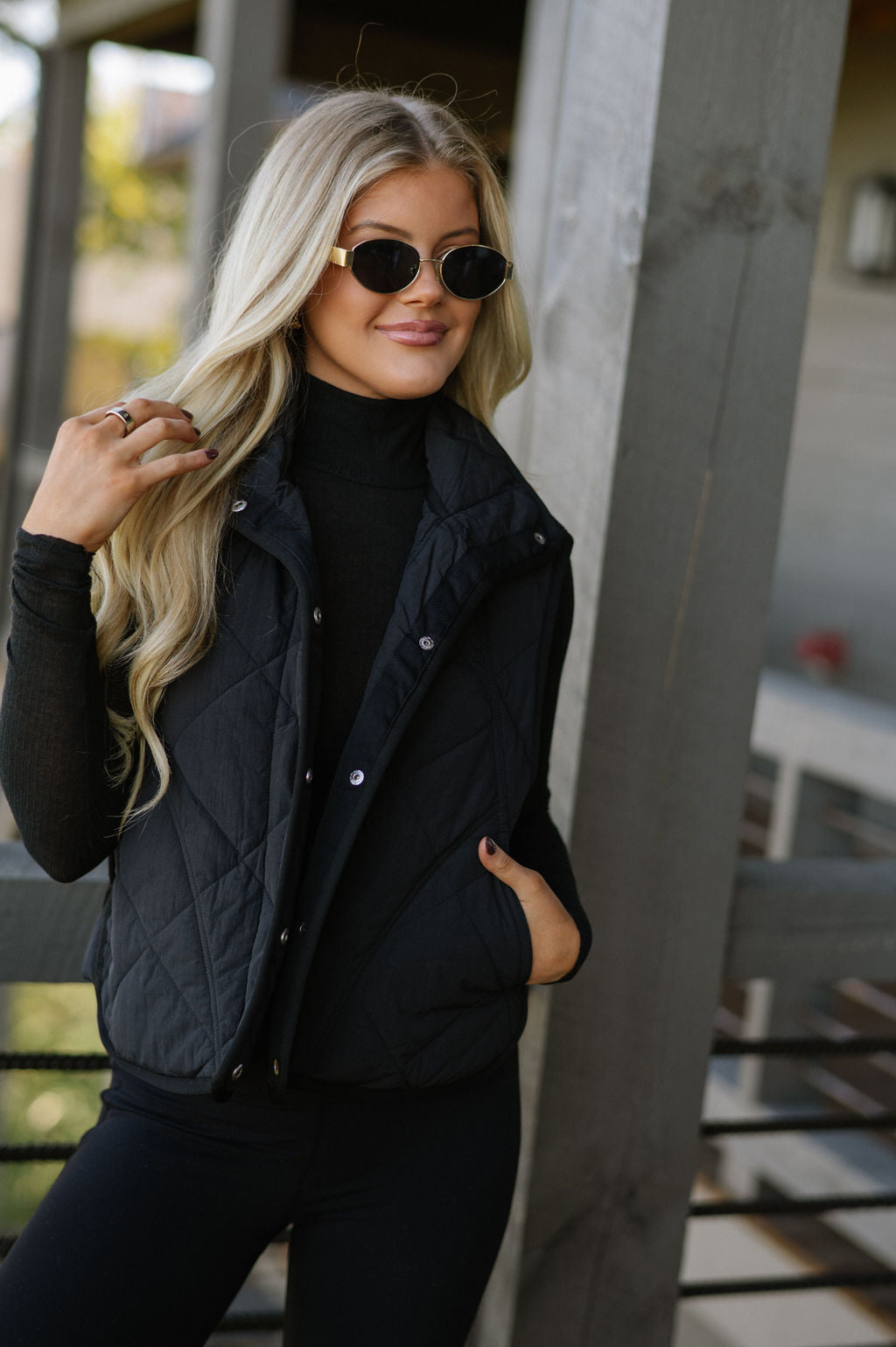 Khloe Vest-Black