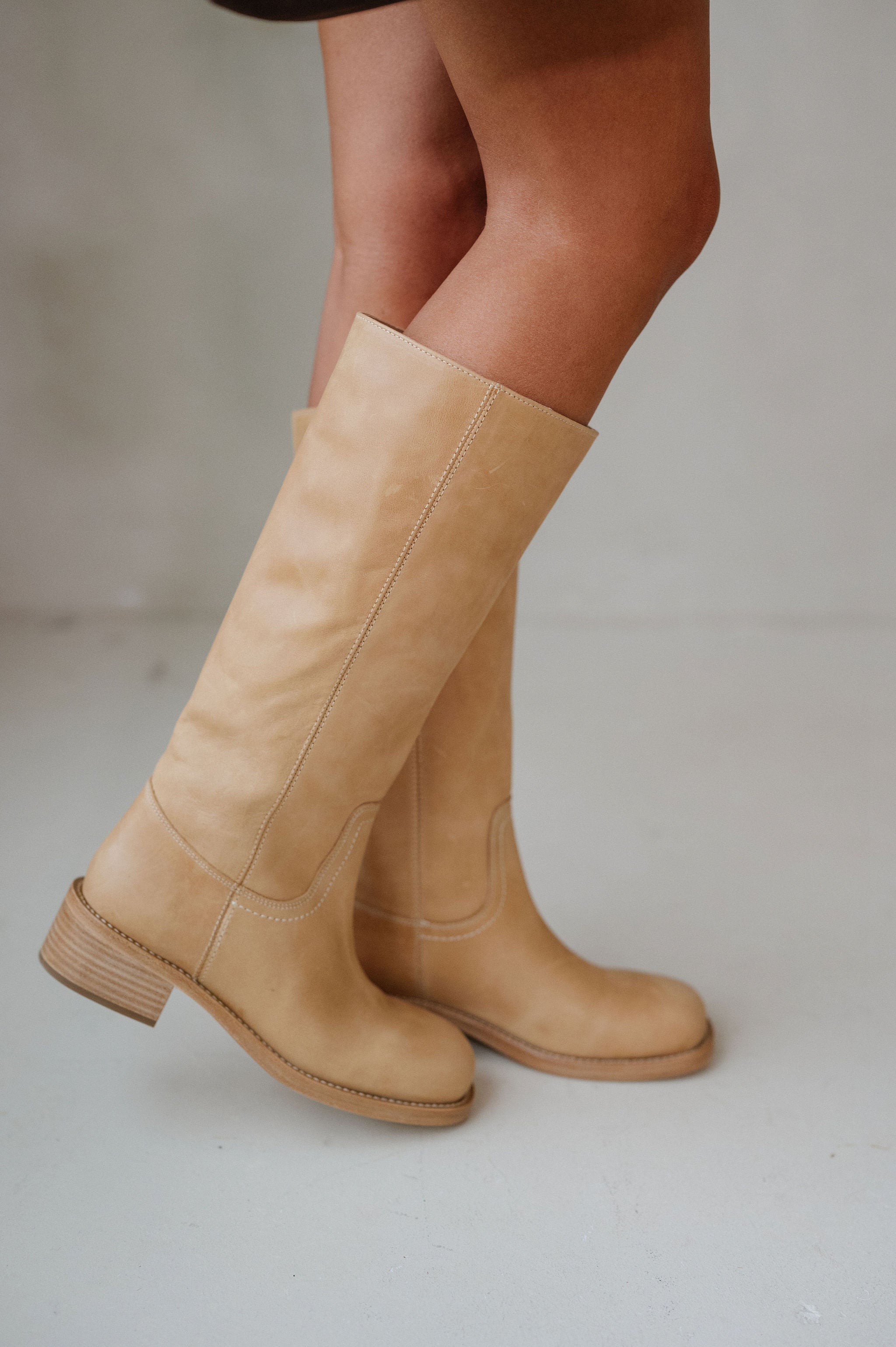 Riggs Boots-Banana Leather