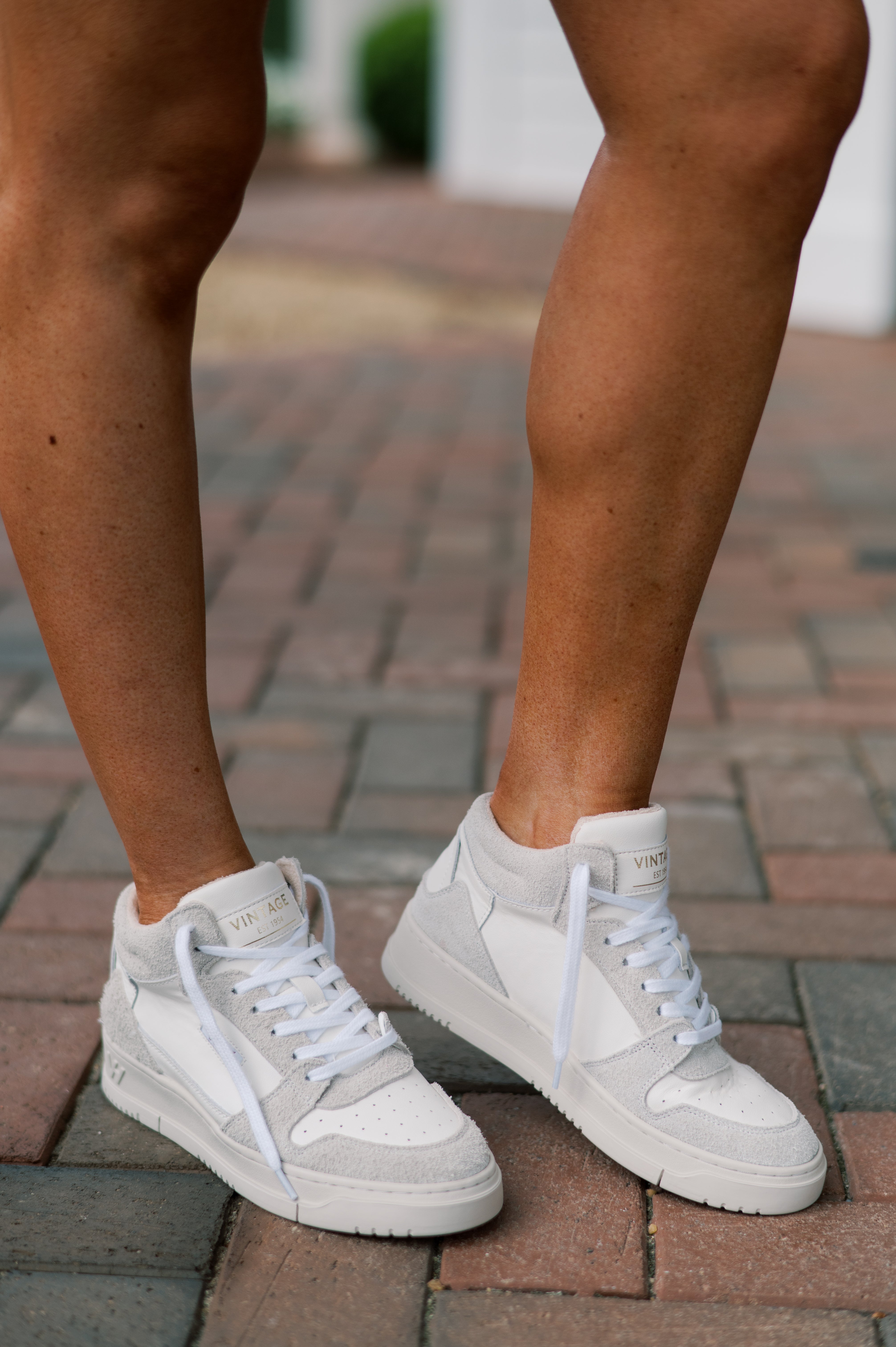Celeste Sneaker-White/Grey