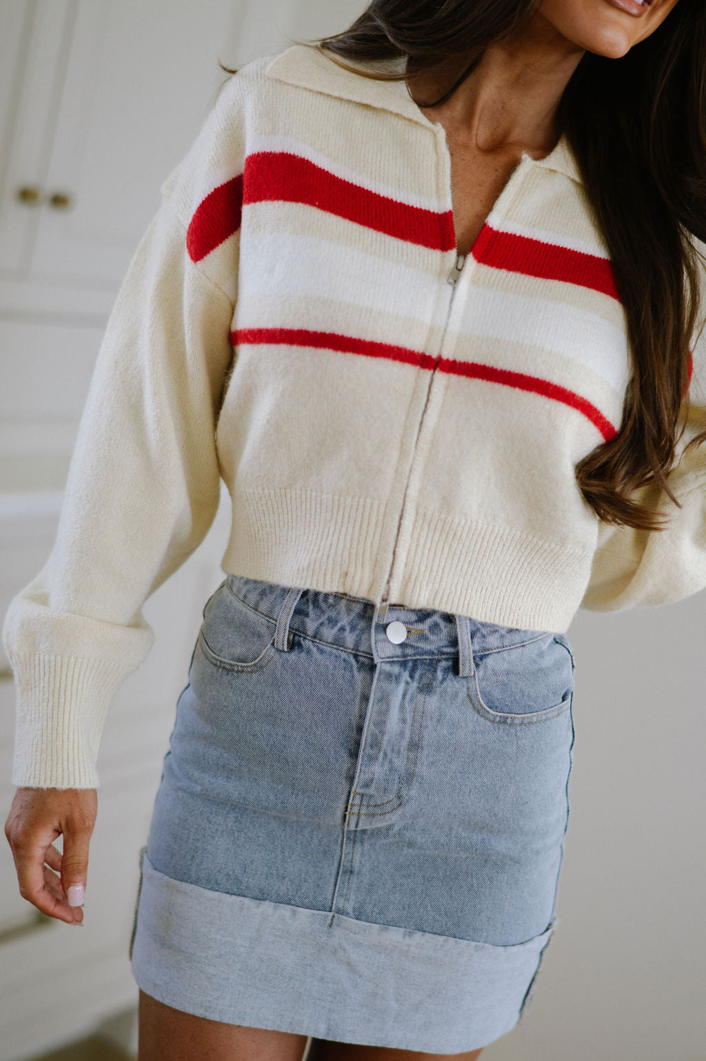 Venny Cropped Cardigan-Cream/Red