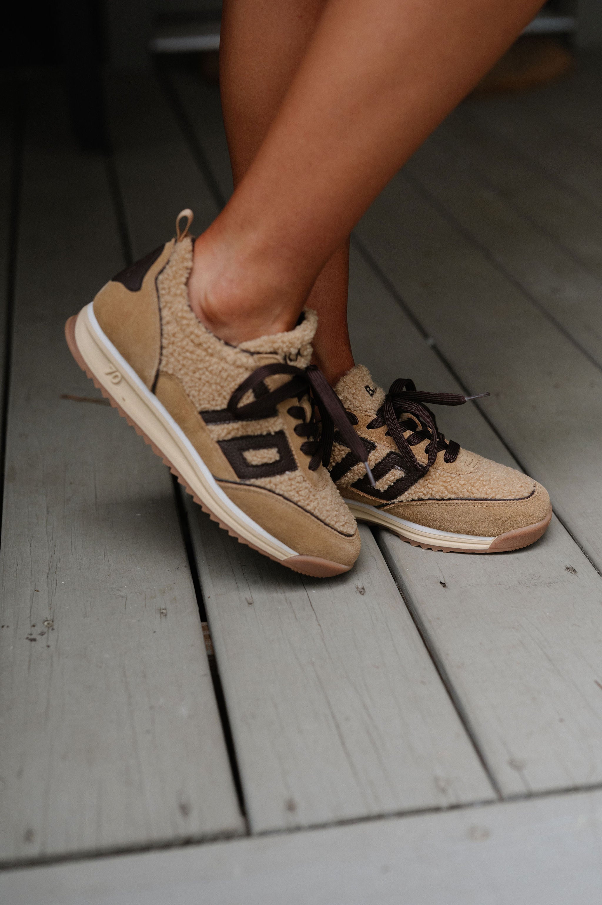 Barkley Jogger Sneakers-Beige/Coffee//BACK70