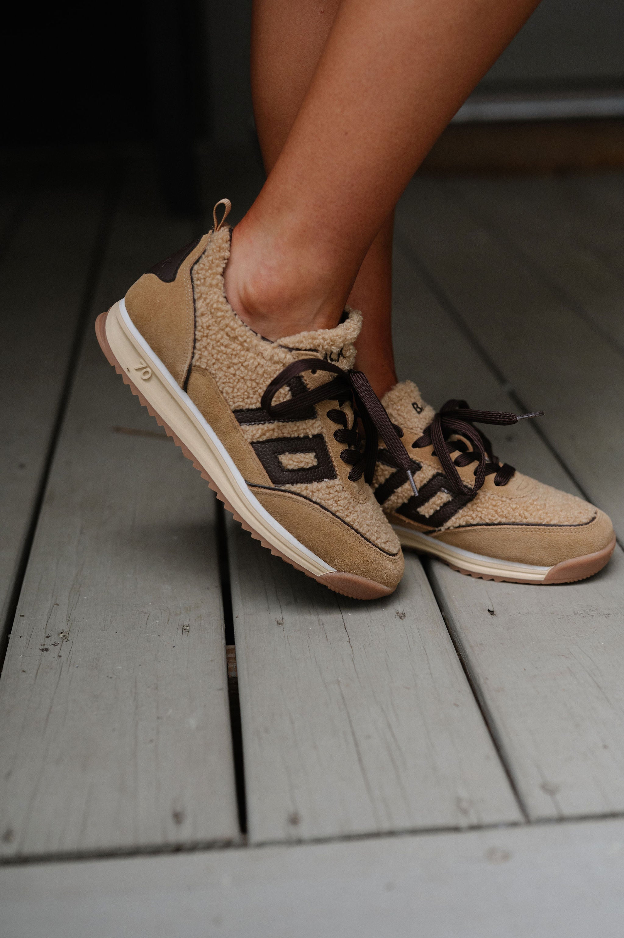 Barkley Jogger Sneakers-Beige/Coffee//BACK70