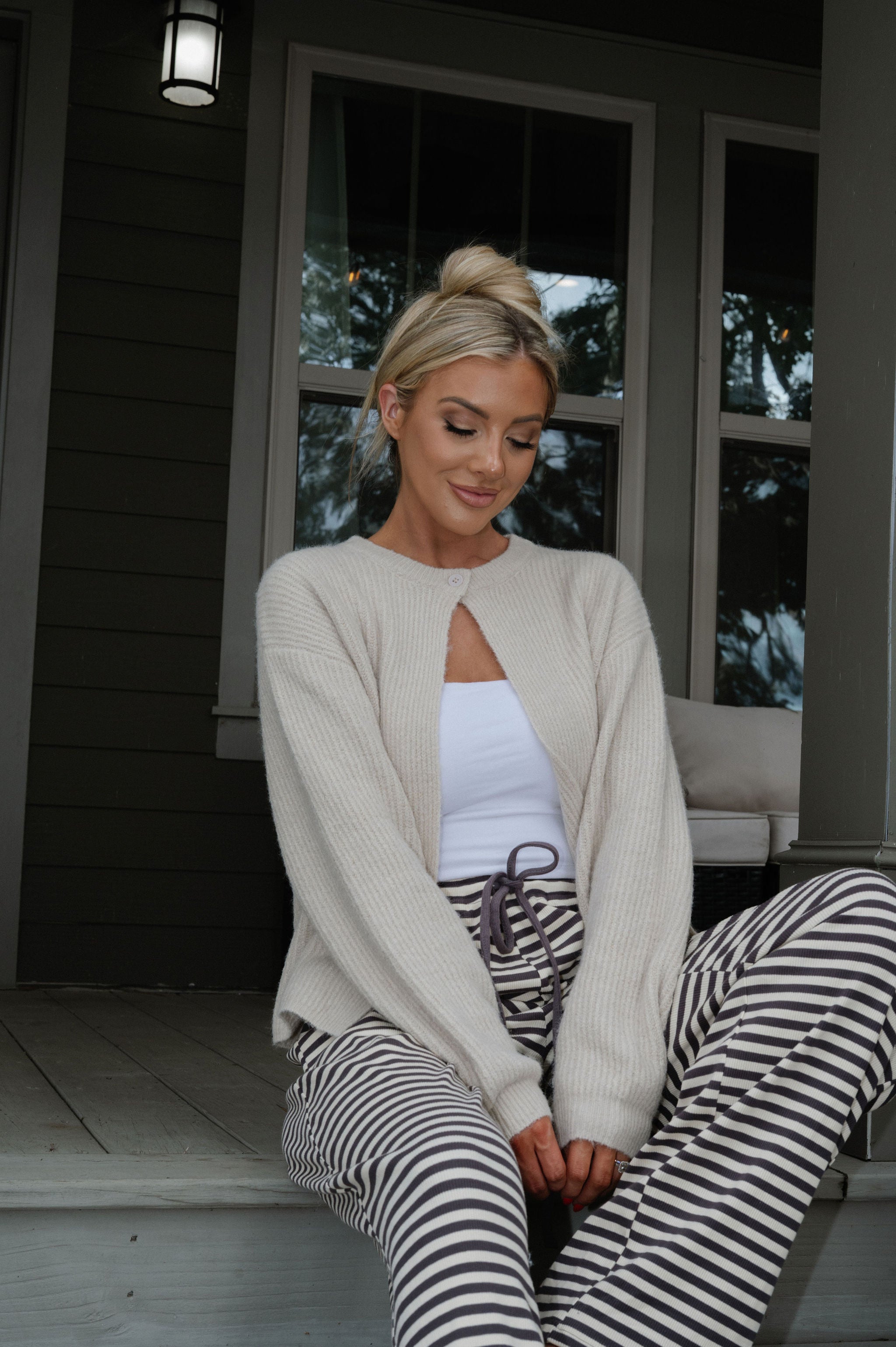 Toby Cardigan-Taupe
