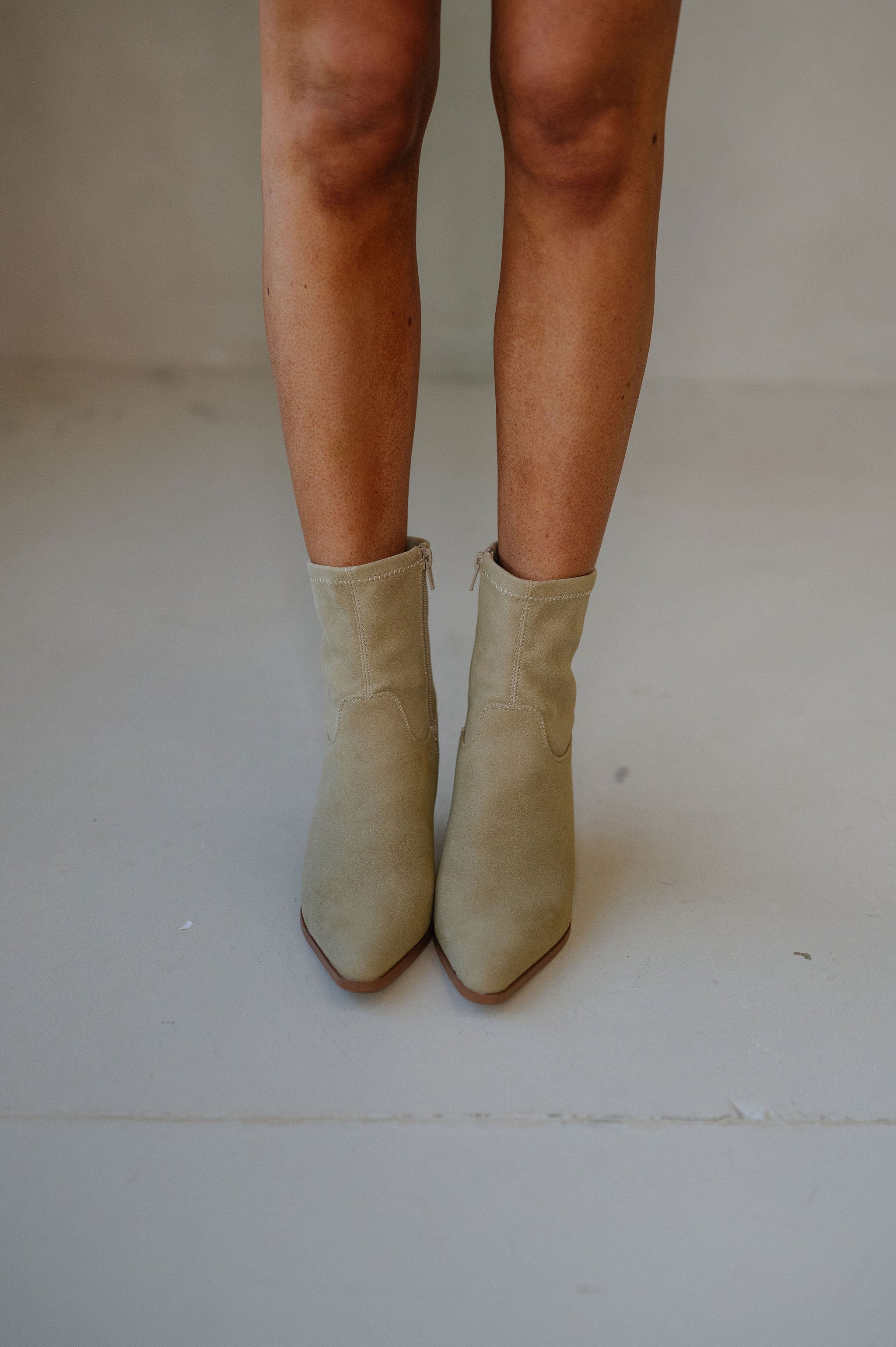 Aletta Mini Boot- Sand