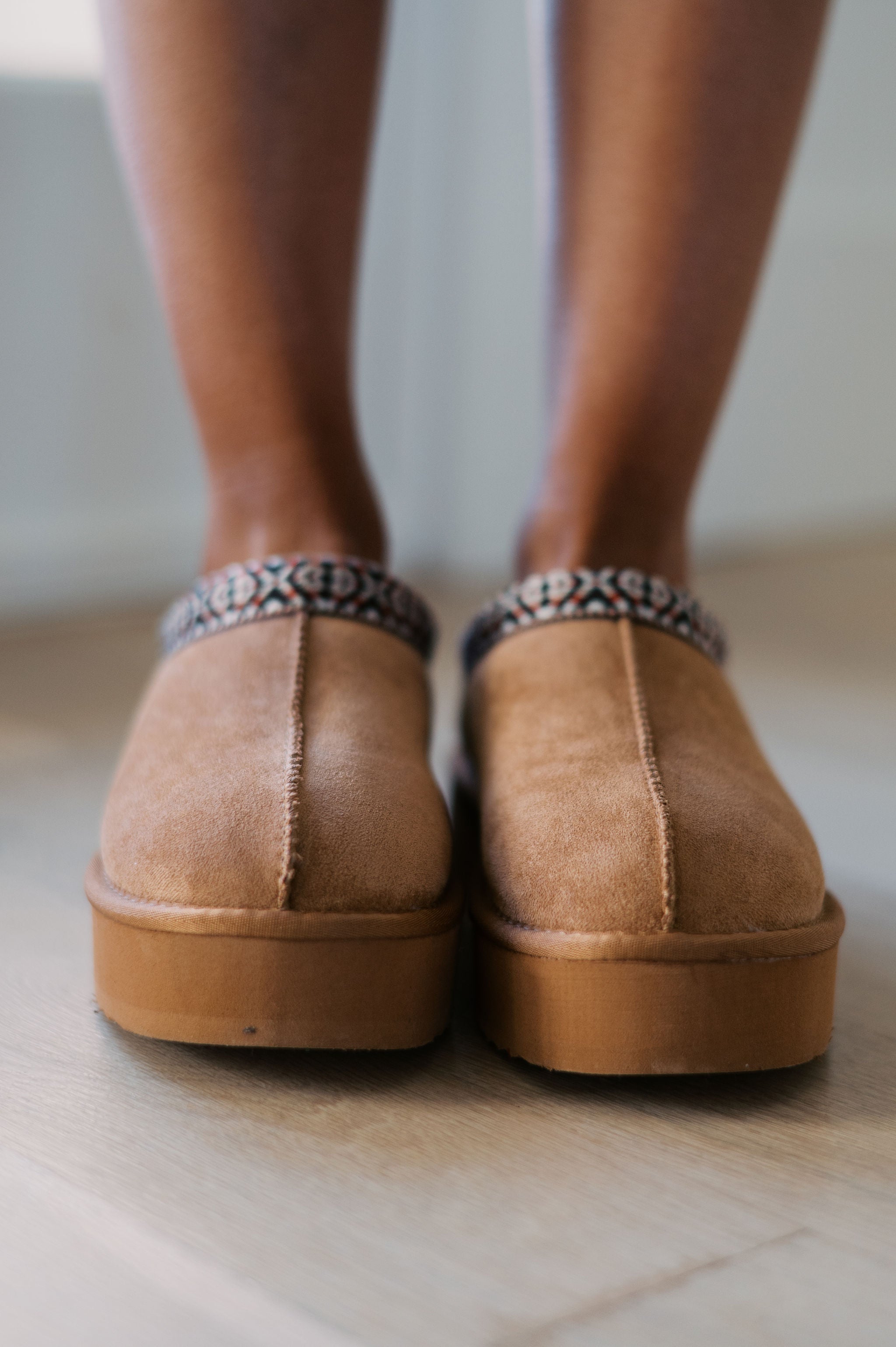 Eagle Faux Fur Slippers- Tan