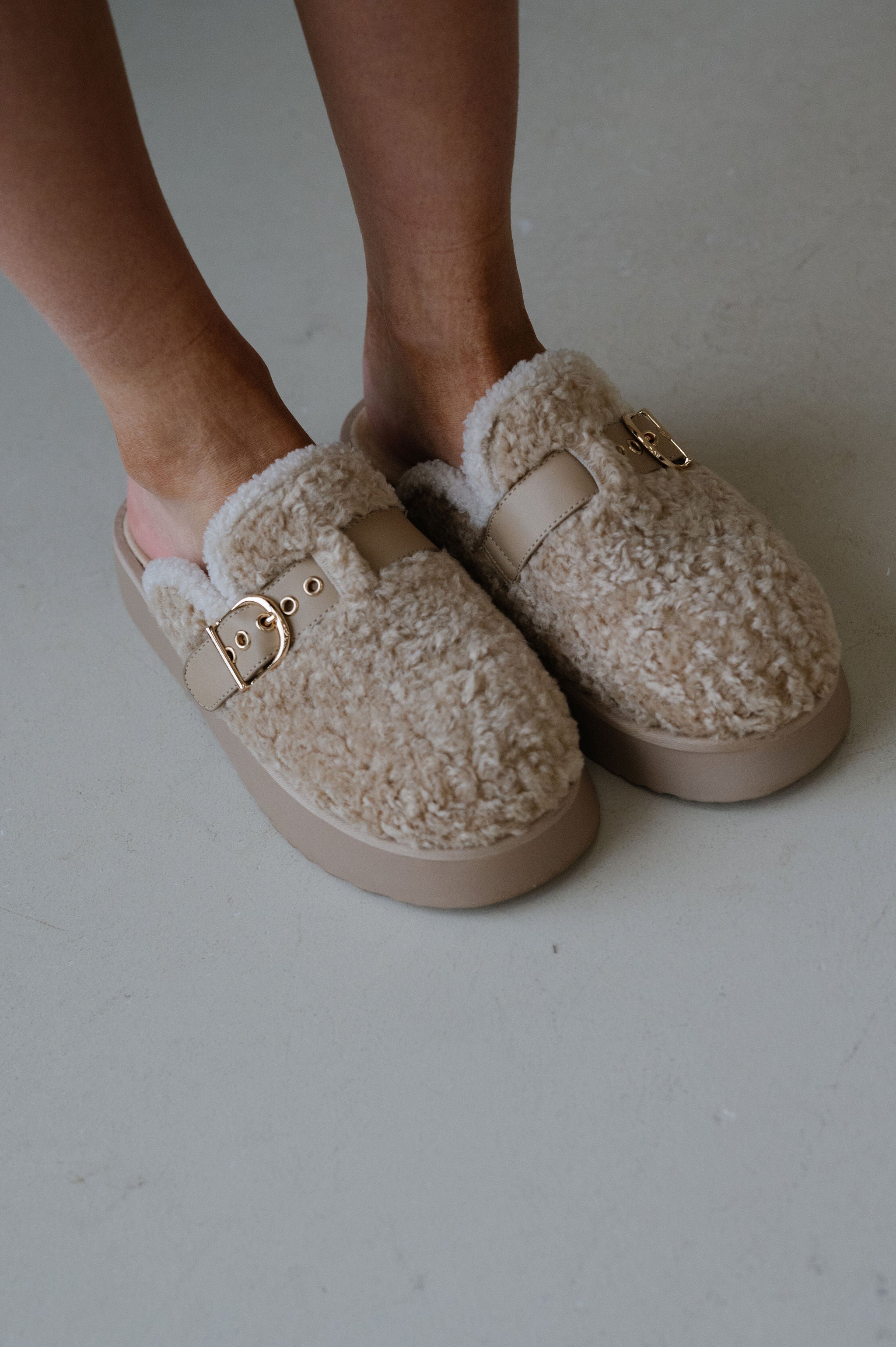 Sugary Buckle Clog-Natural