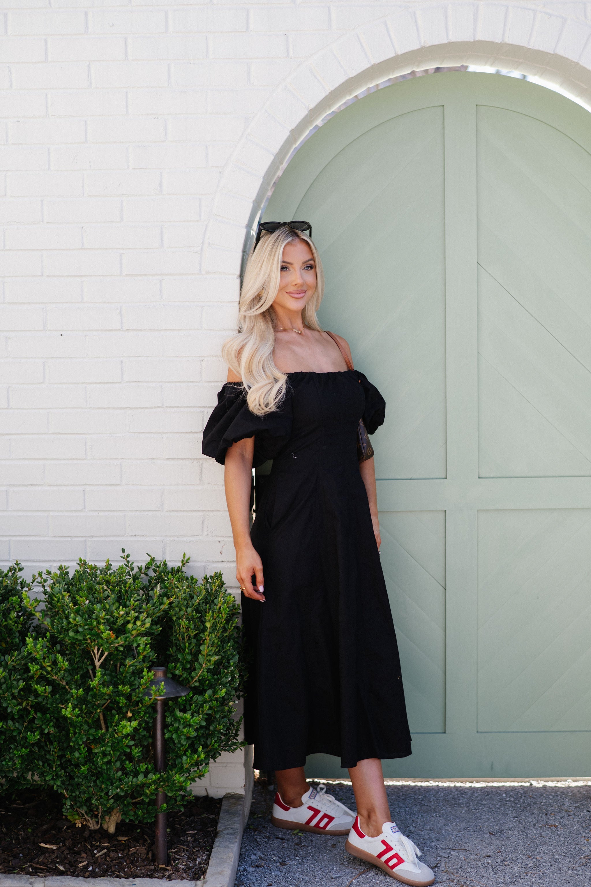 Shannie Midi Dress-Black