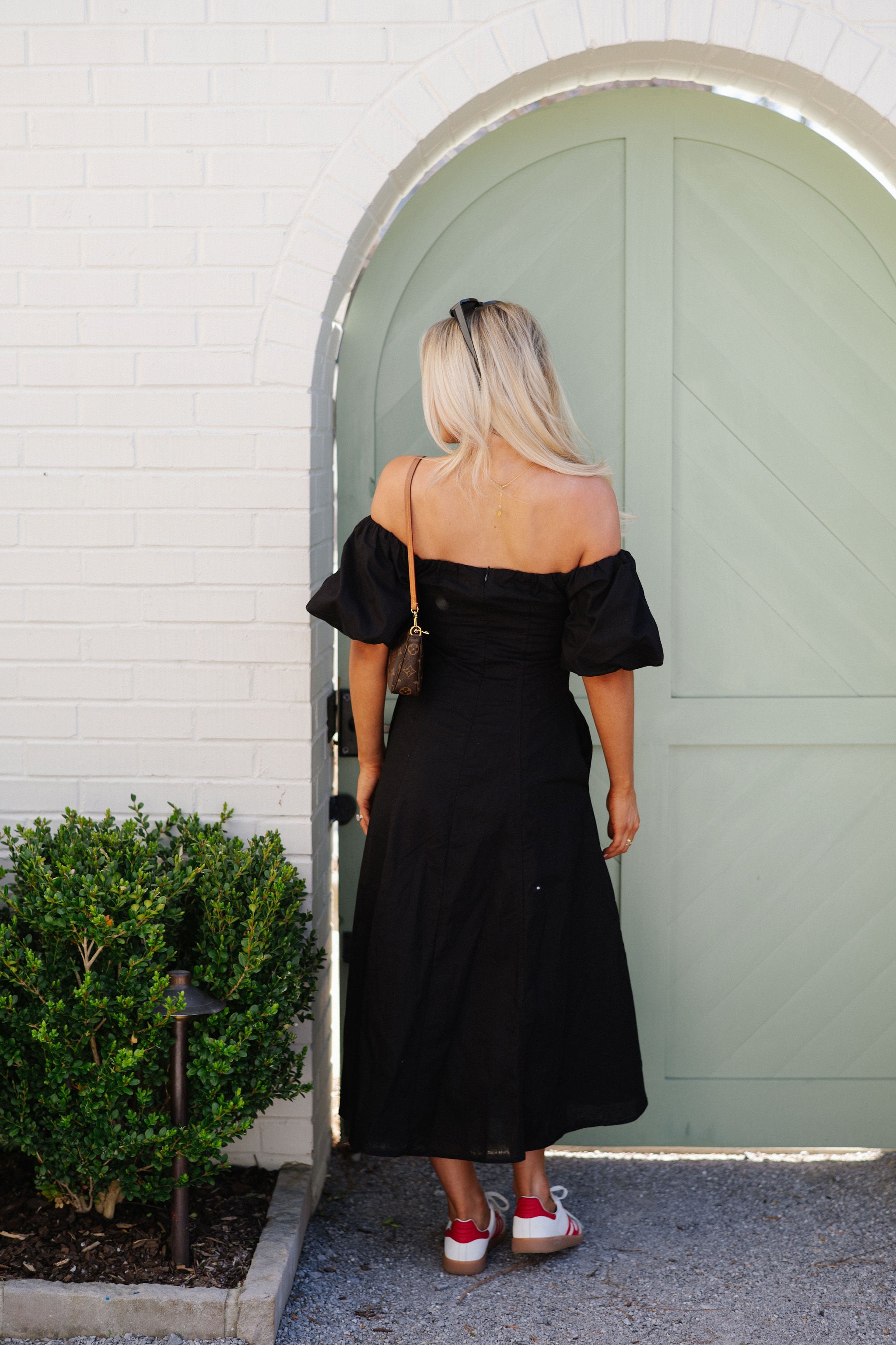 Shannie Midi Dress-Black