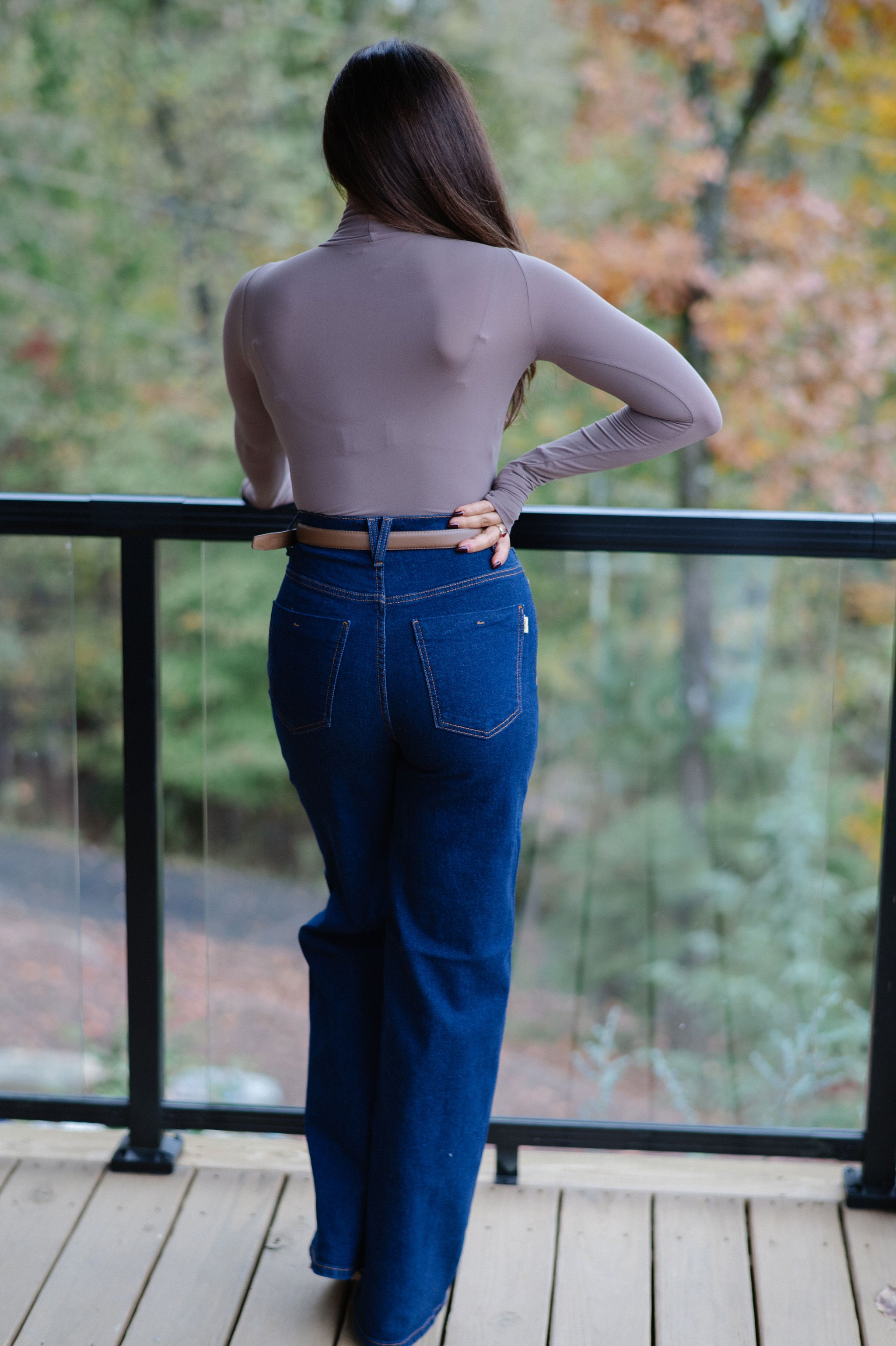 London Mock Neck Bodysuit-Walnut