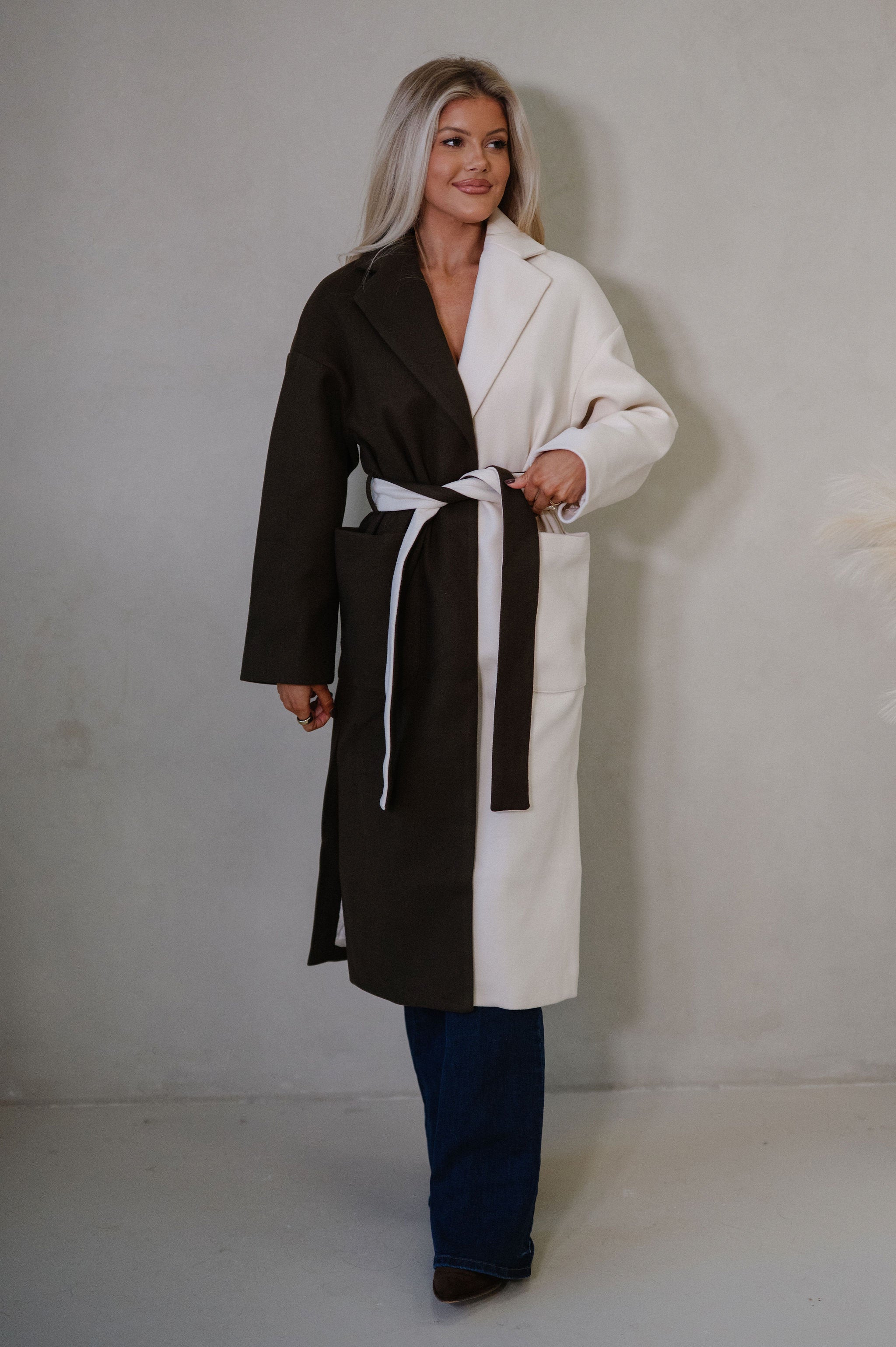 Color Block Contrasted Coat-Cream/Brown
