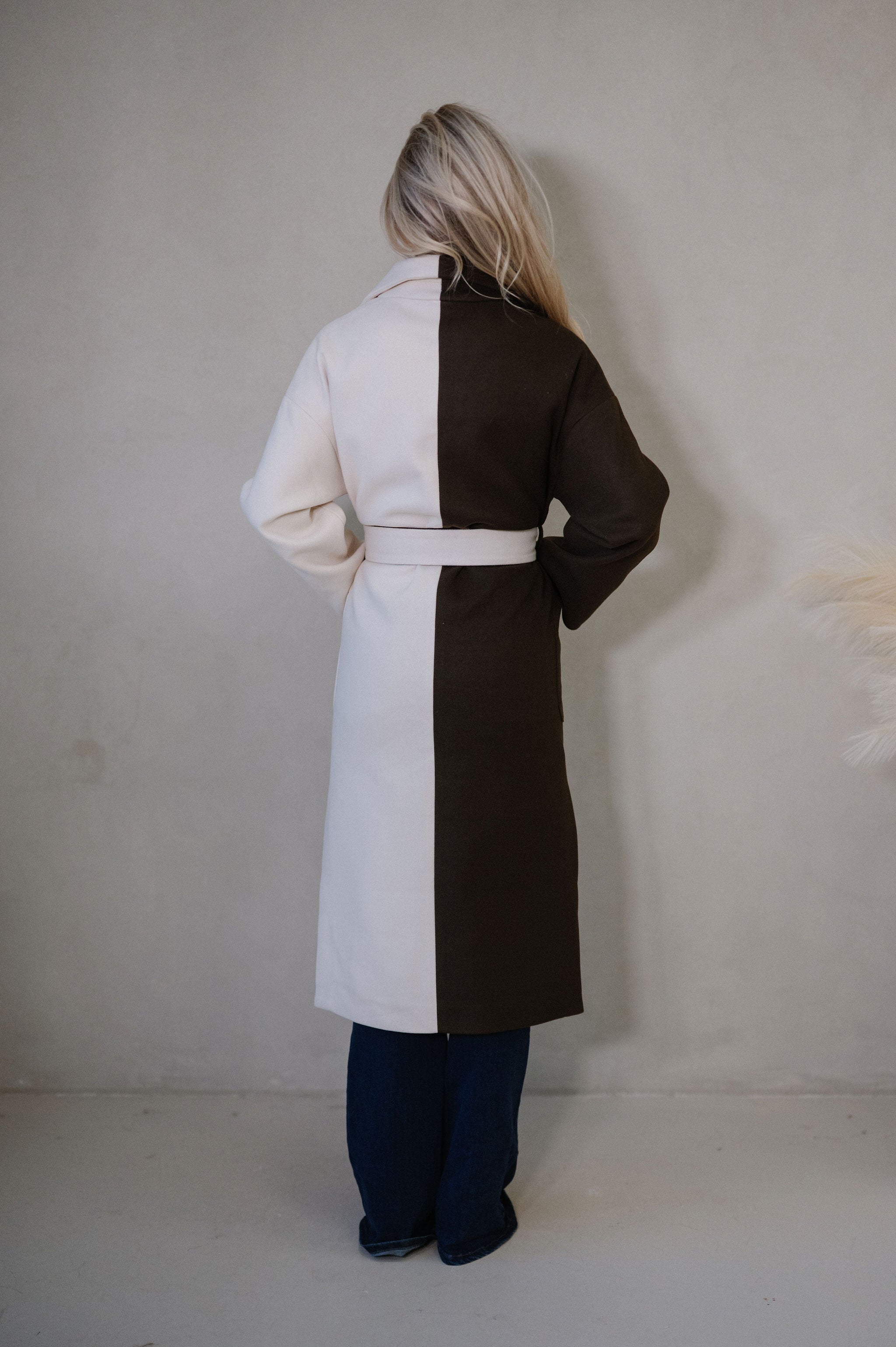 Color Block Contrasted Coat-Cream/Brown