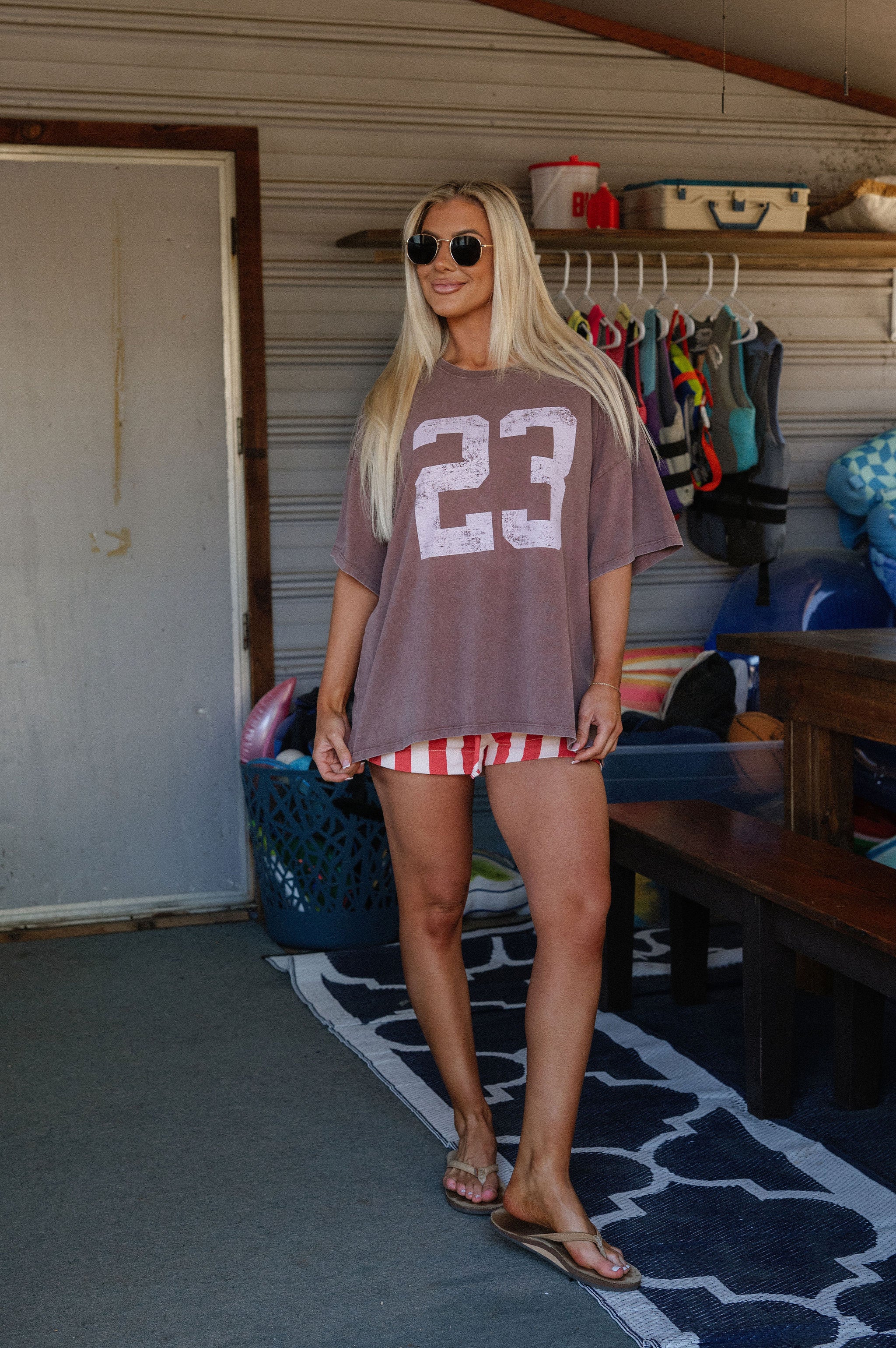 Lottie Graphic Tee-Chocolate