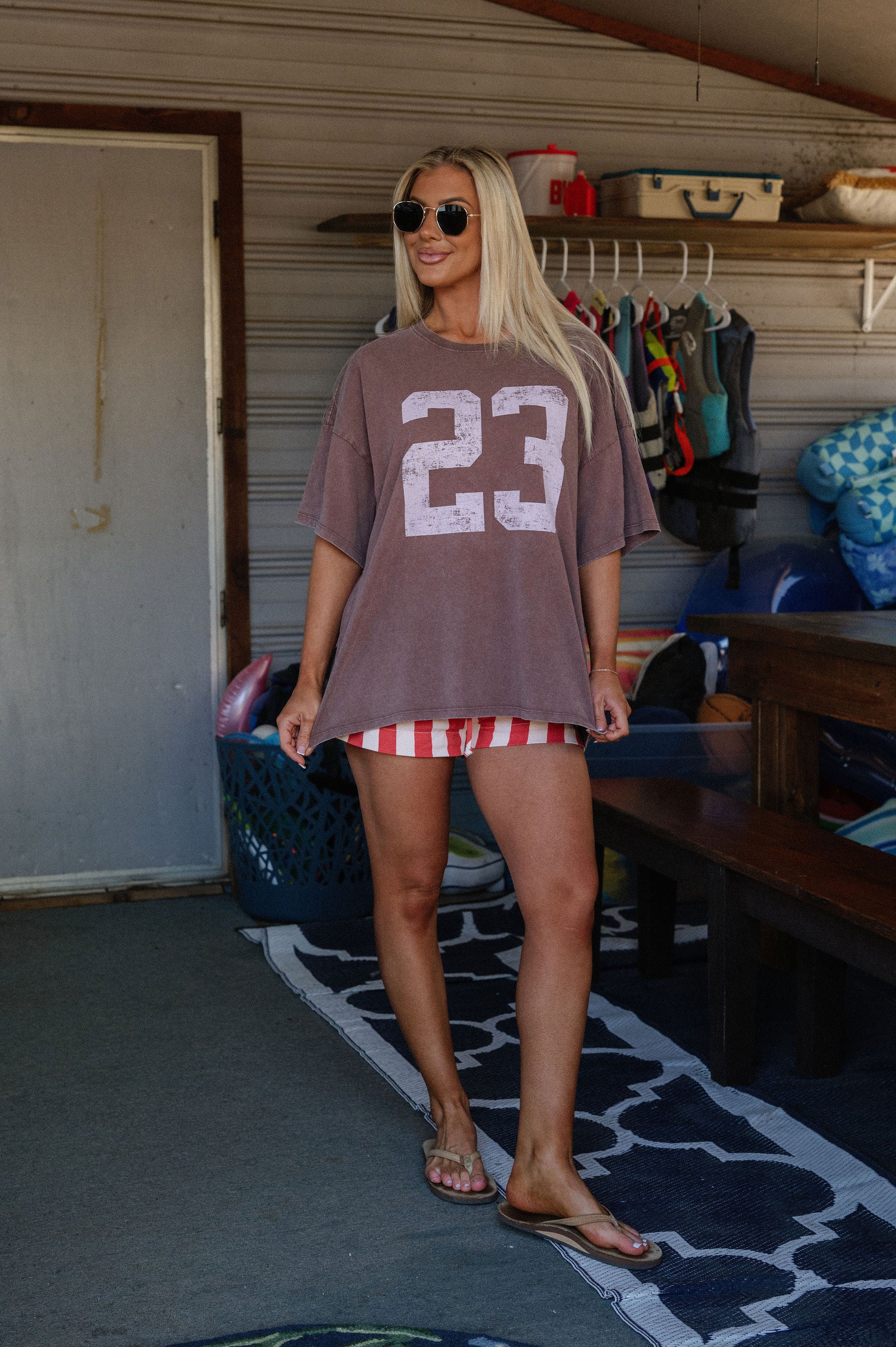 Lottie Graphic Tee-Chocolate