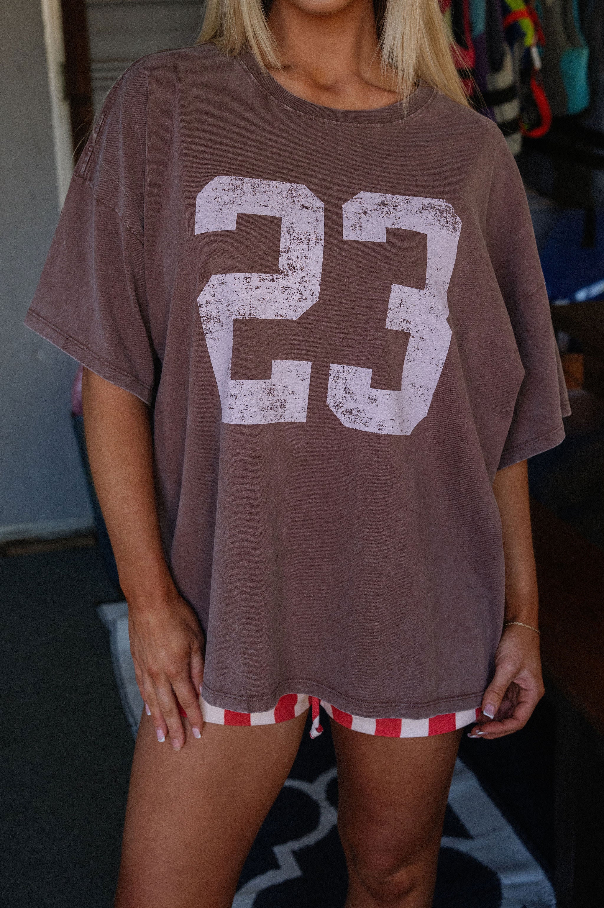 Lottie Graphic Tee-Chocolate