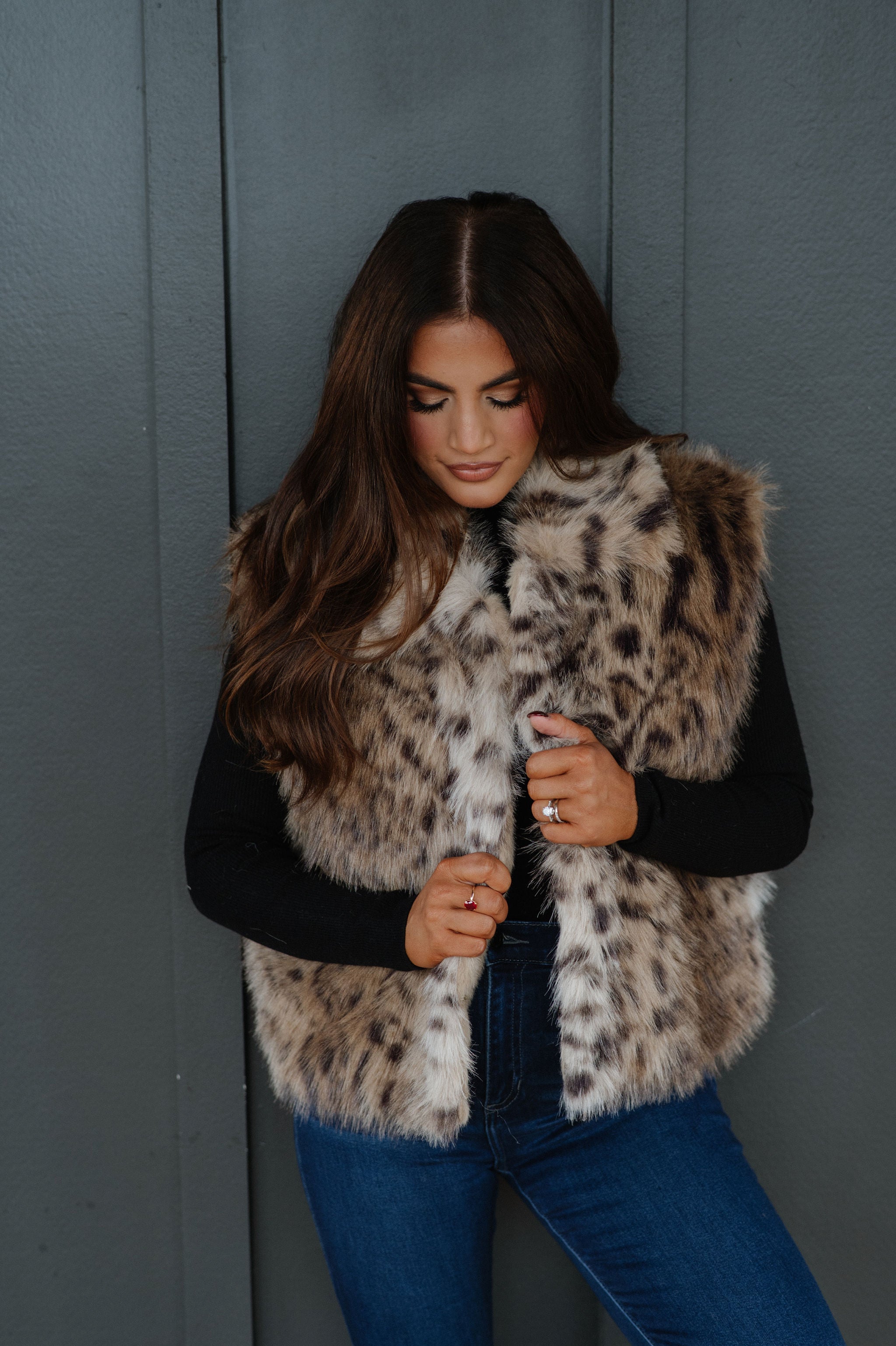 Clements Faux Fur Vest-Taupe/Brown
