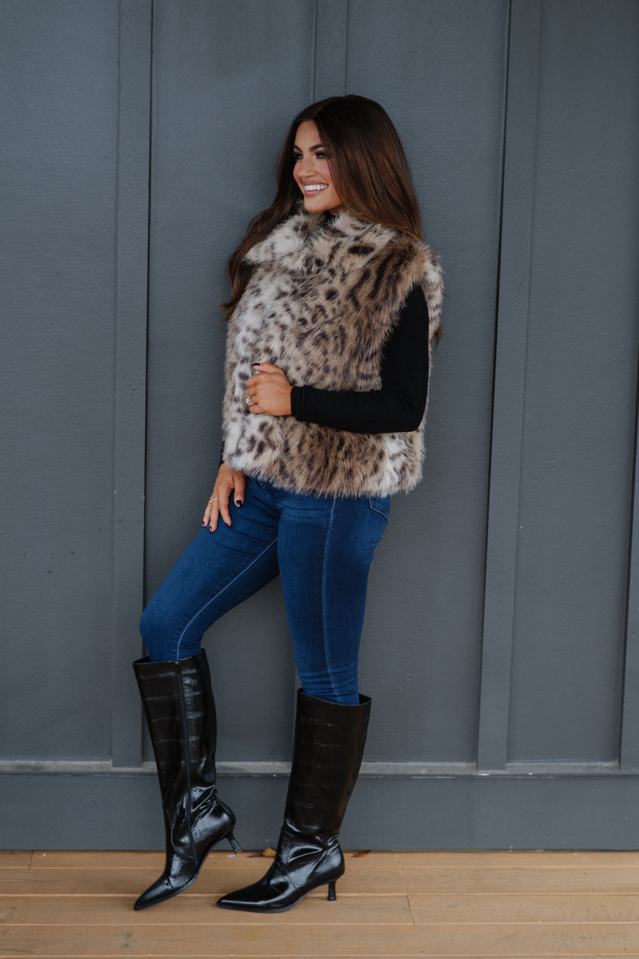 Clements Faux Fur Vest-Taupe/Brown
