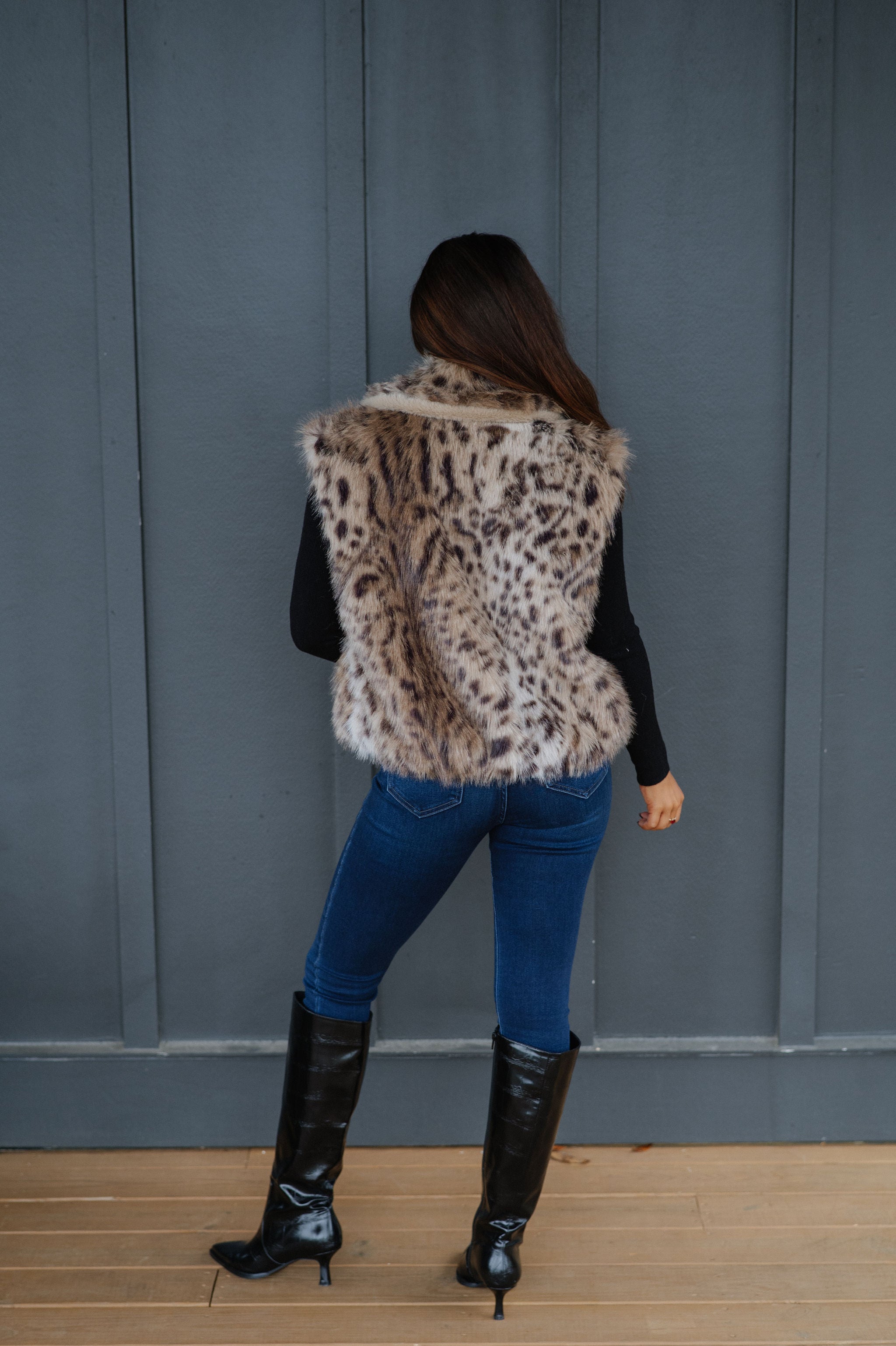 Clements Faux Fur Vest-Taupe/Brown