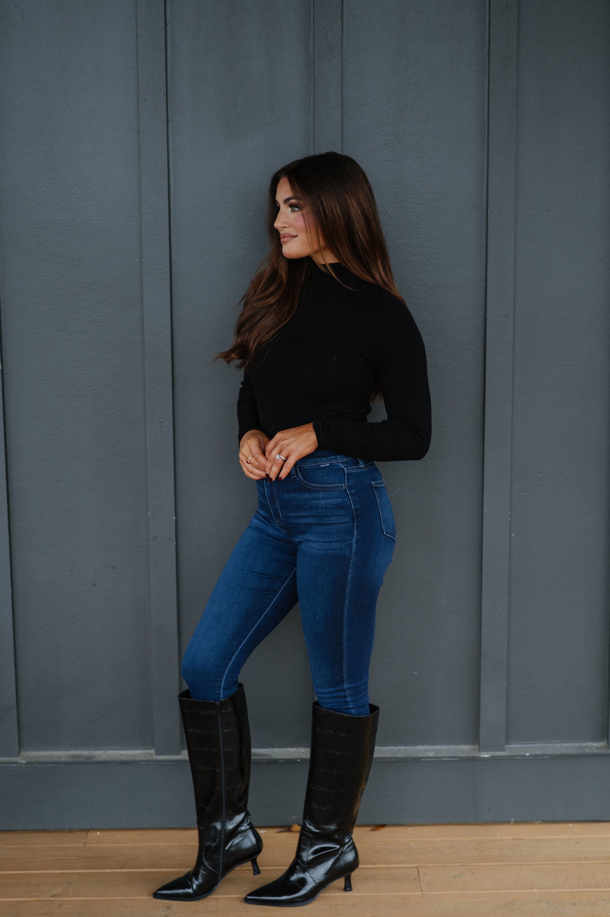 Boxton Sweater-Black