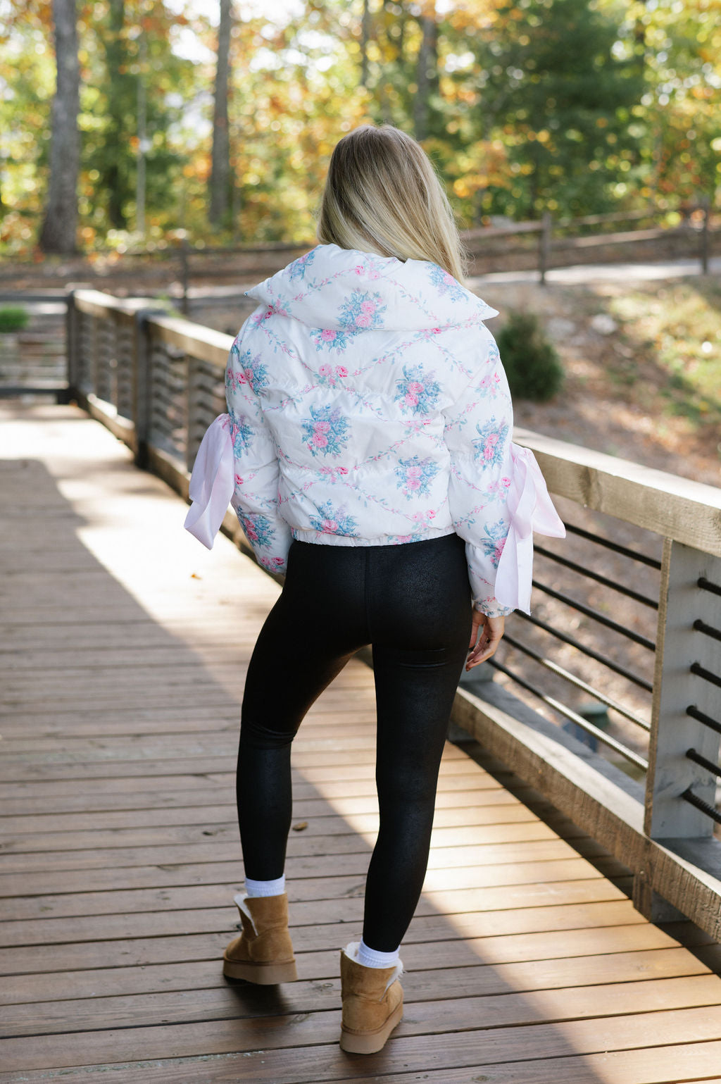 Chelsea Ribbon Puffer- White/Floral