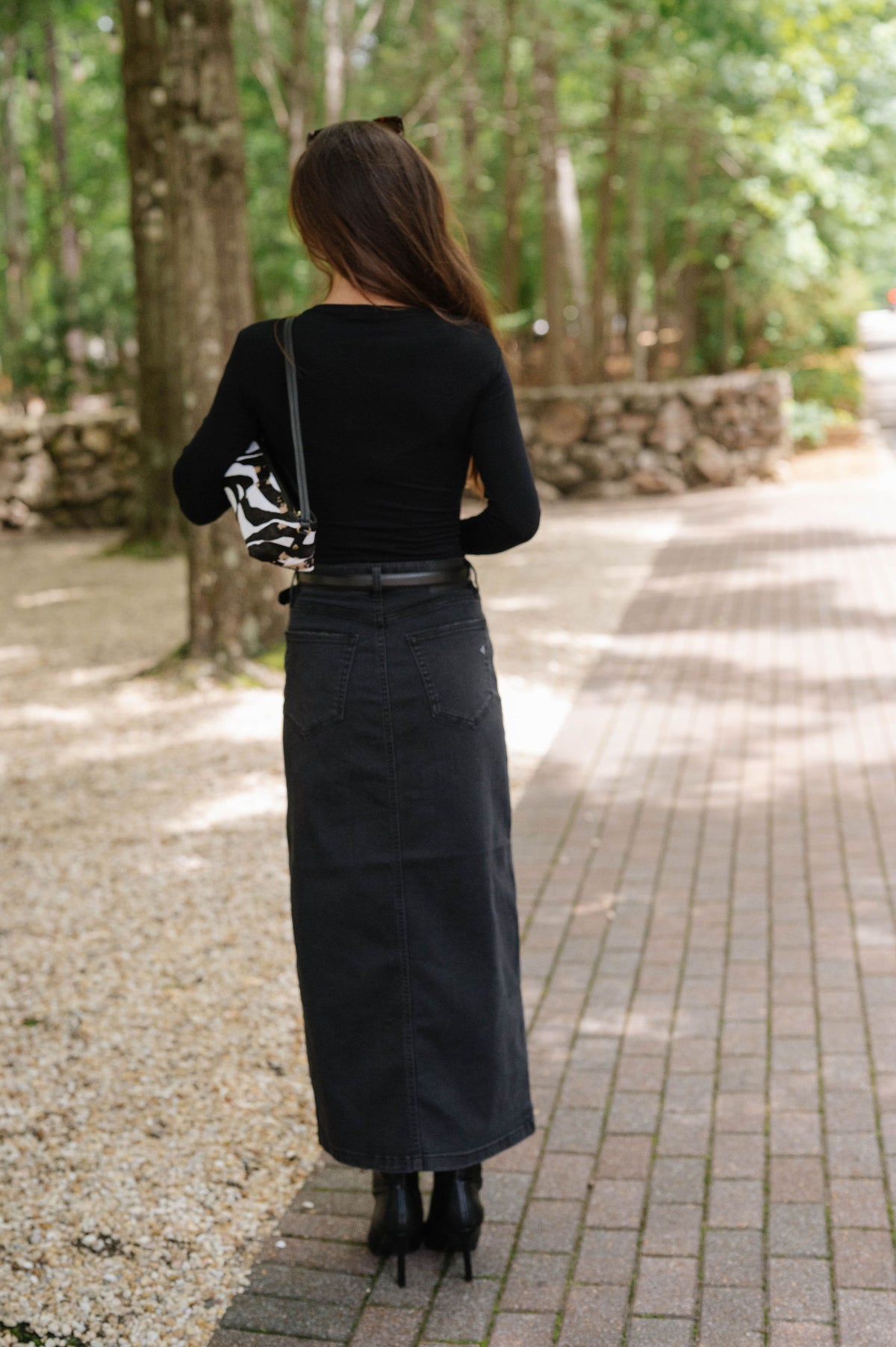 Miley Side Slit Midi Skirt-Black