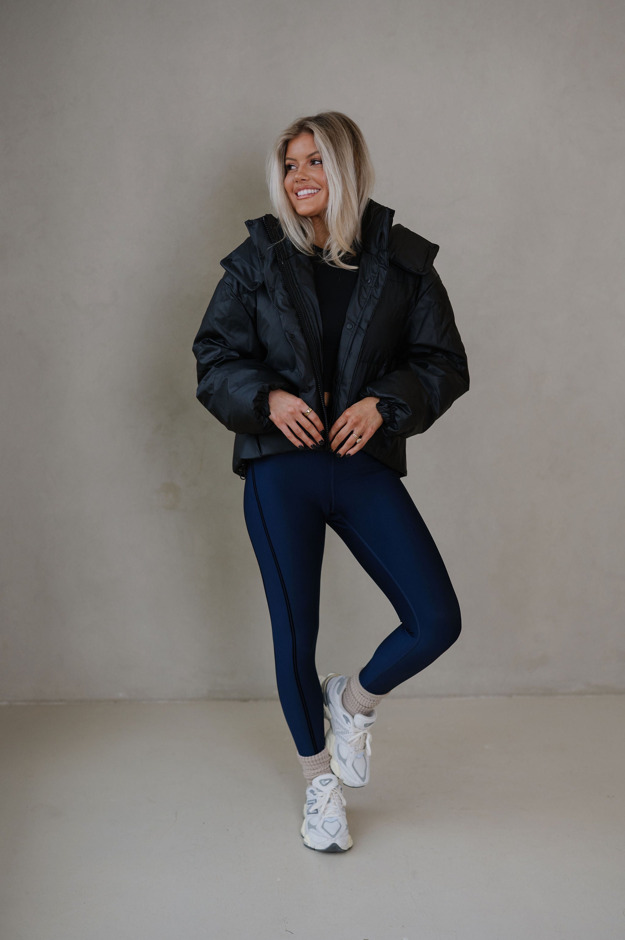 Classic Puffer Jacket- Black