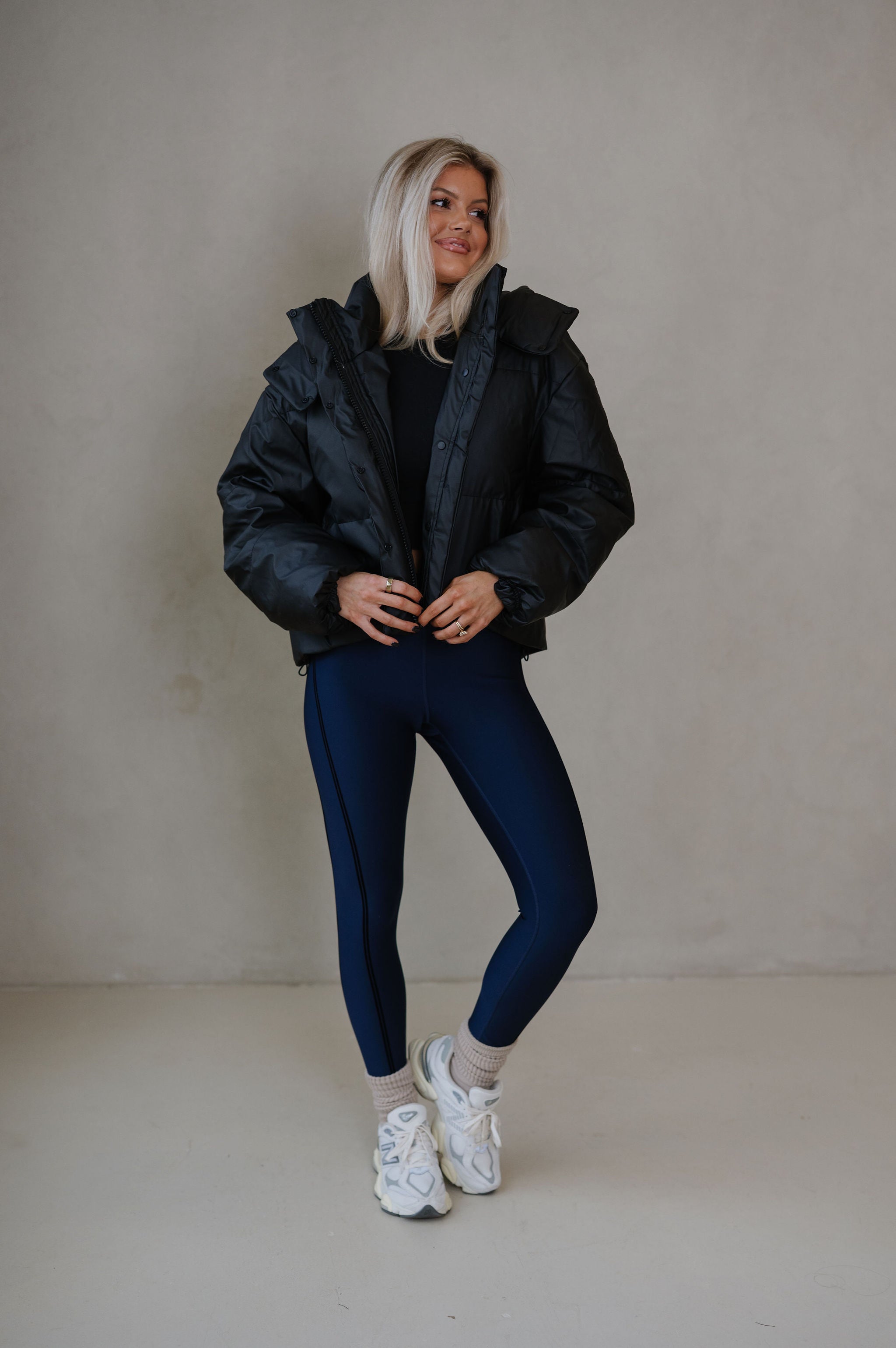 Classic Puffer Jacket- Black