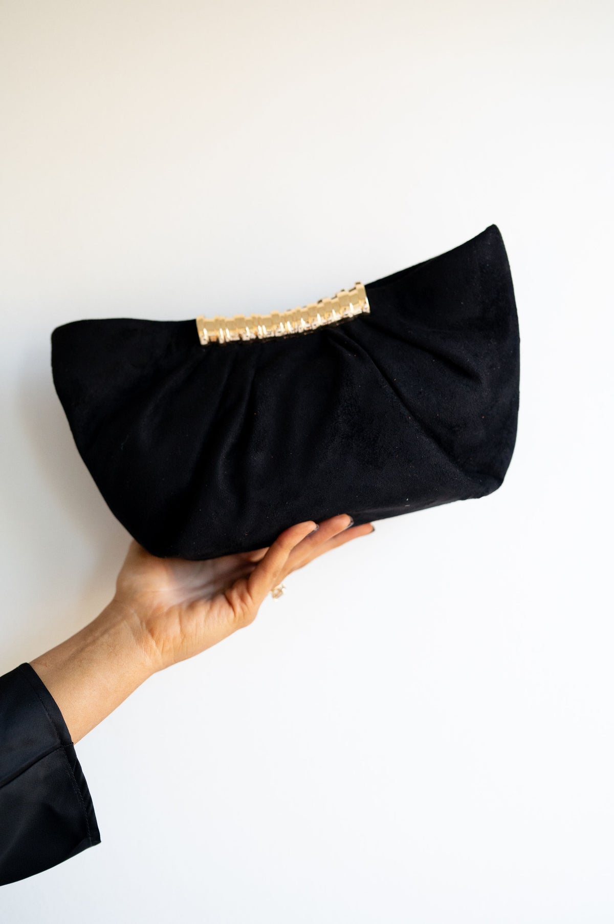 Maggie Clutch-Black