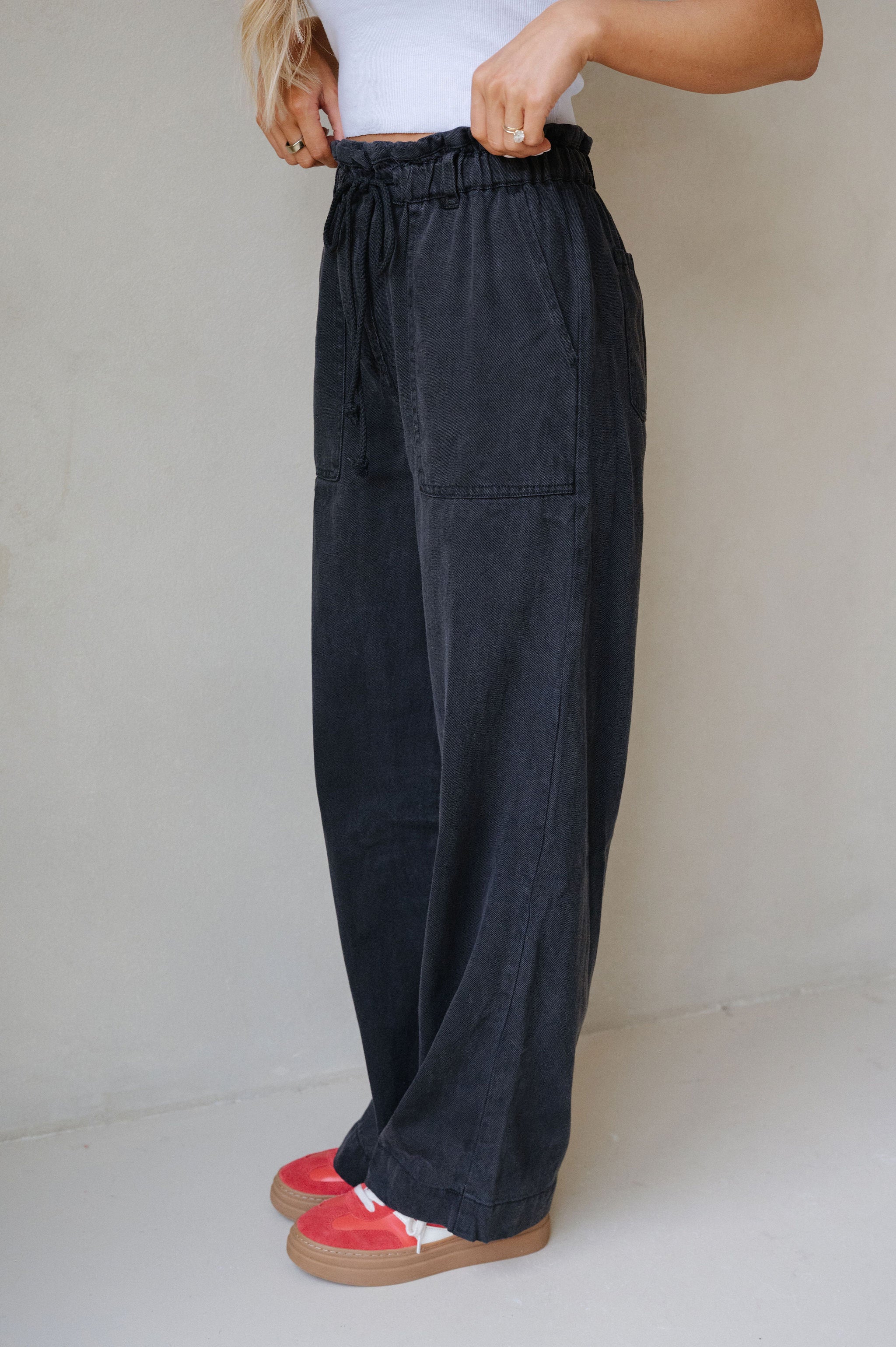 Corbin Front Tie Pants-Black