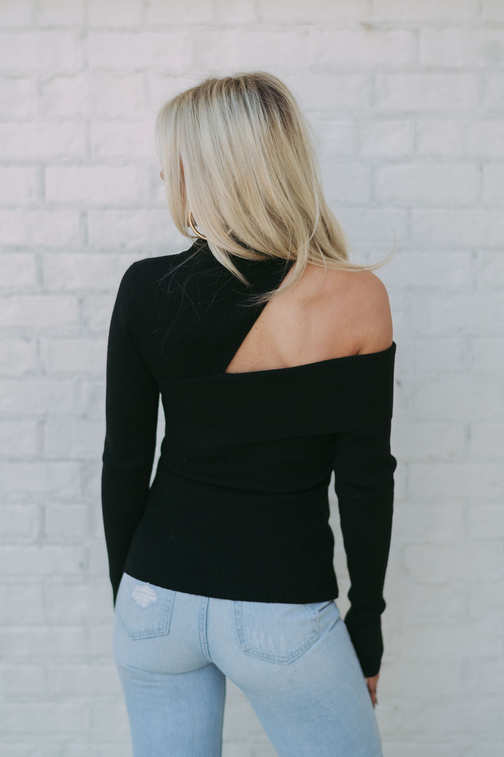 River Asymmetrical Top- Black