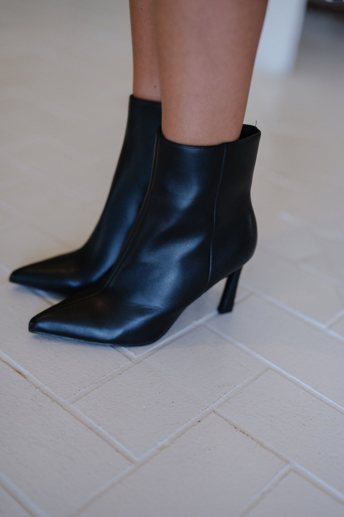 Unity Ankle Boots-Black