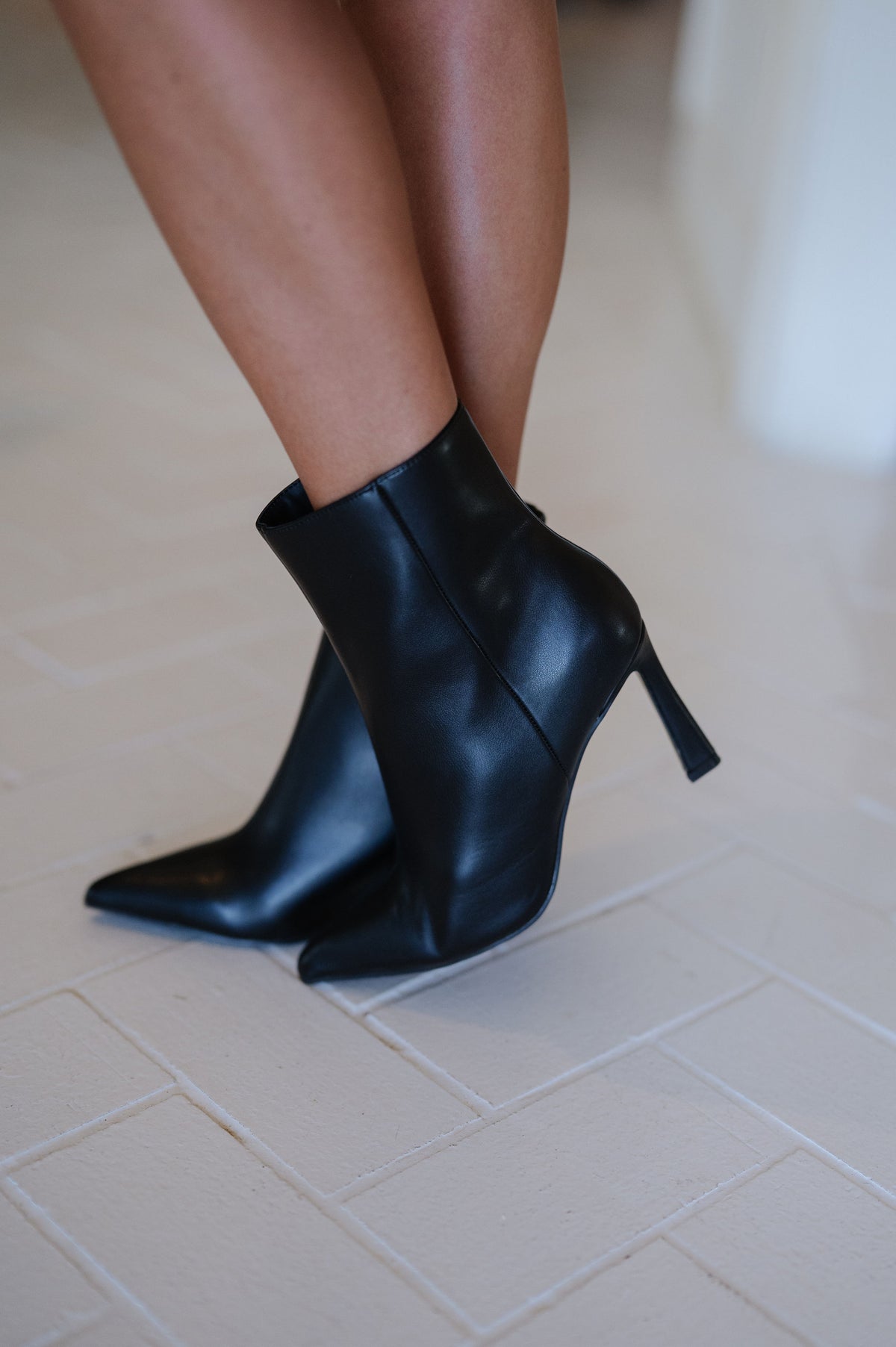 Unity Ankle Boots-Black