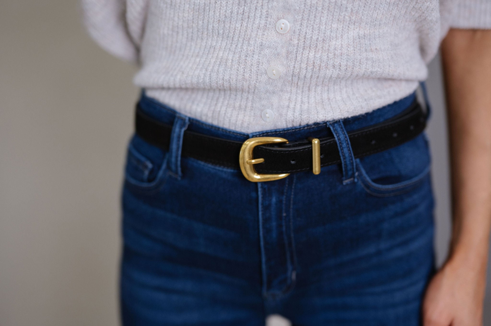 Sleek Sueded Belt- Black