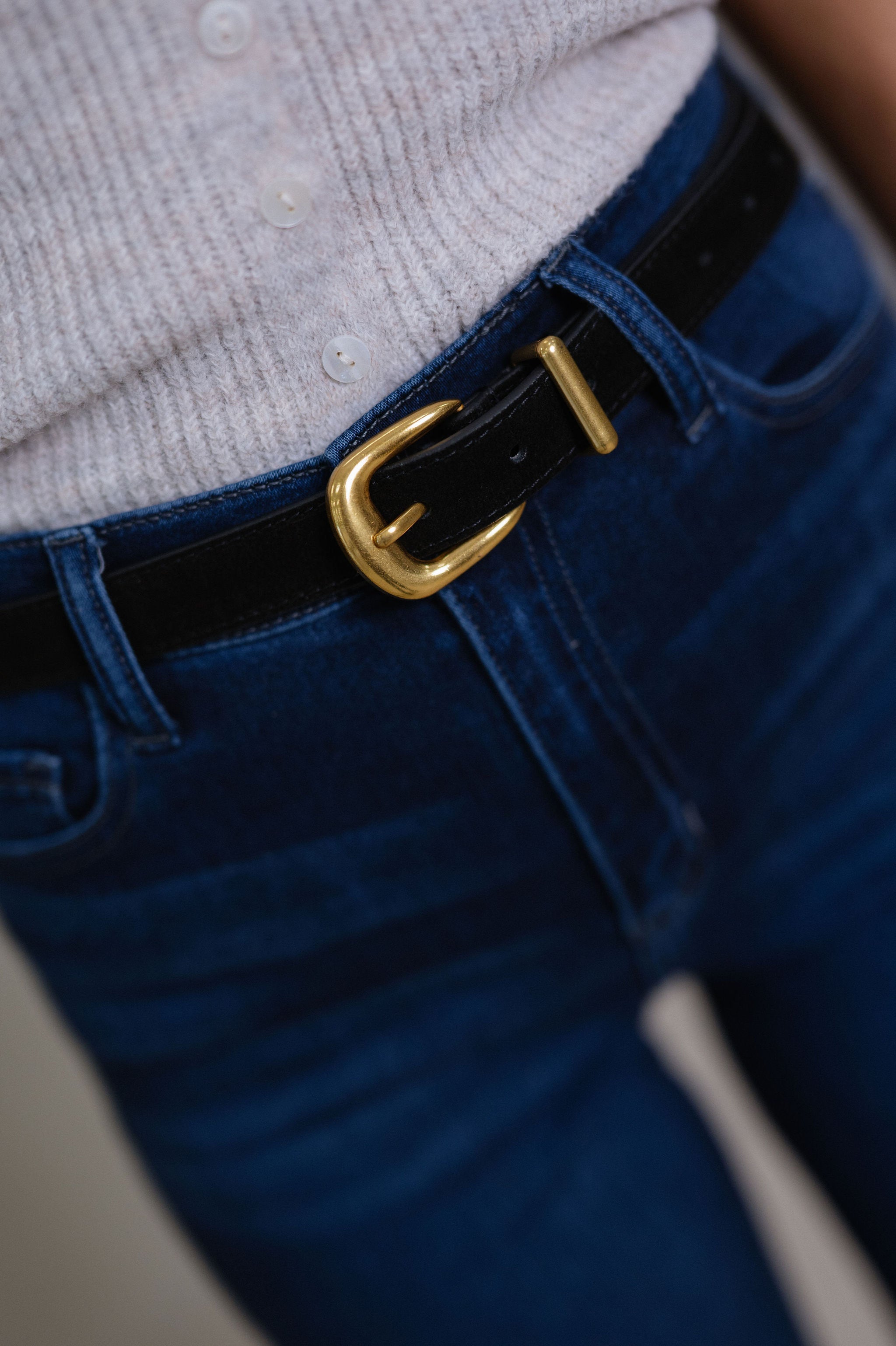 Sleek Sueded Belt- Black