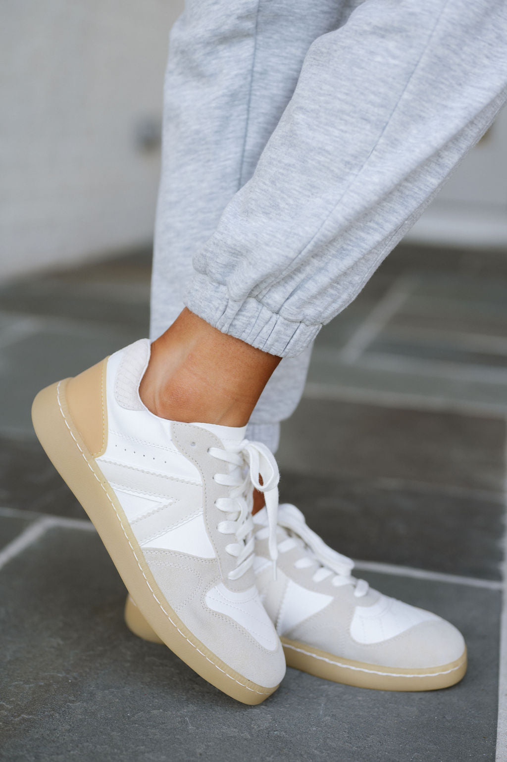 Vesta Sneaker-White/Ecru