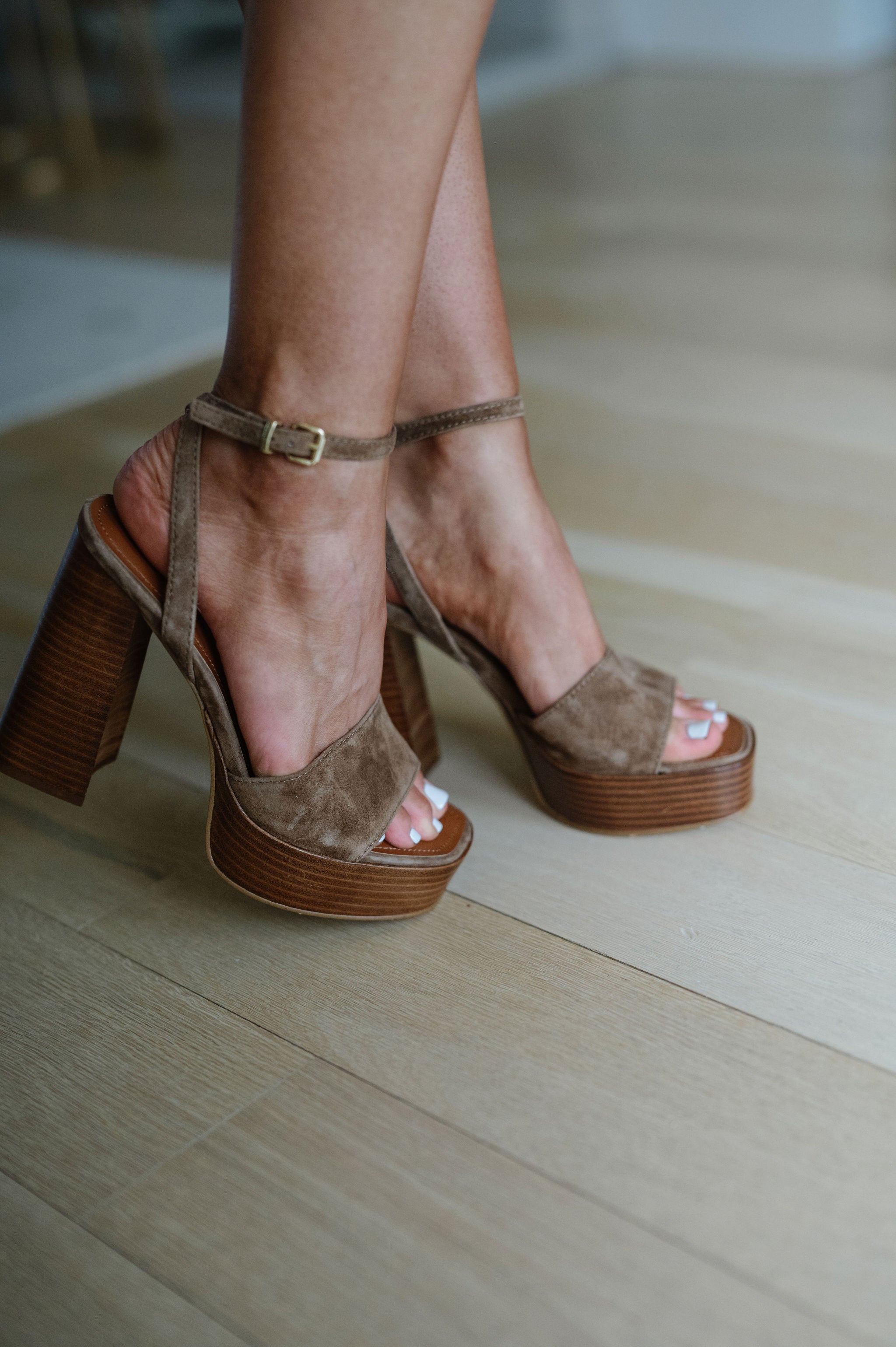 Floria Heel-Chestnut Suede