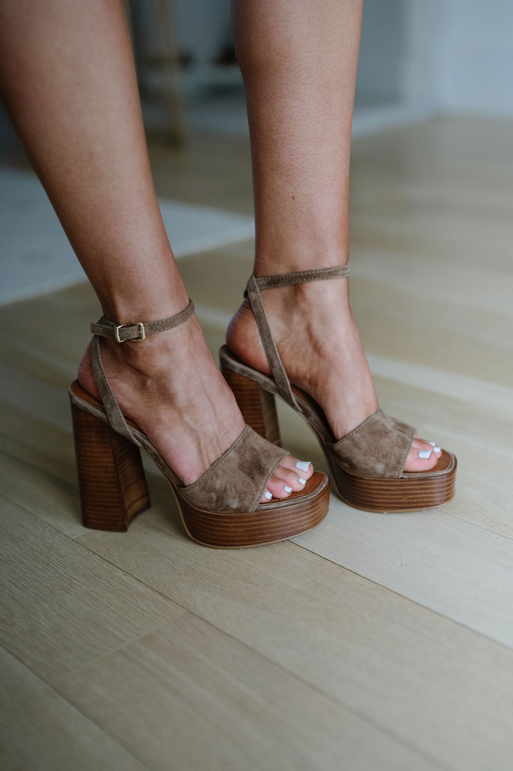Floria Heel-Chestnut Suede