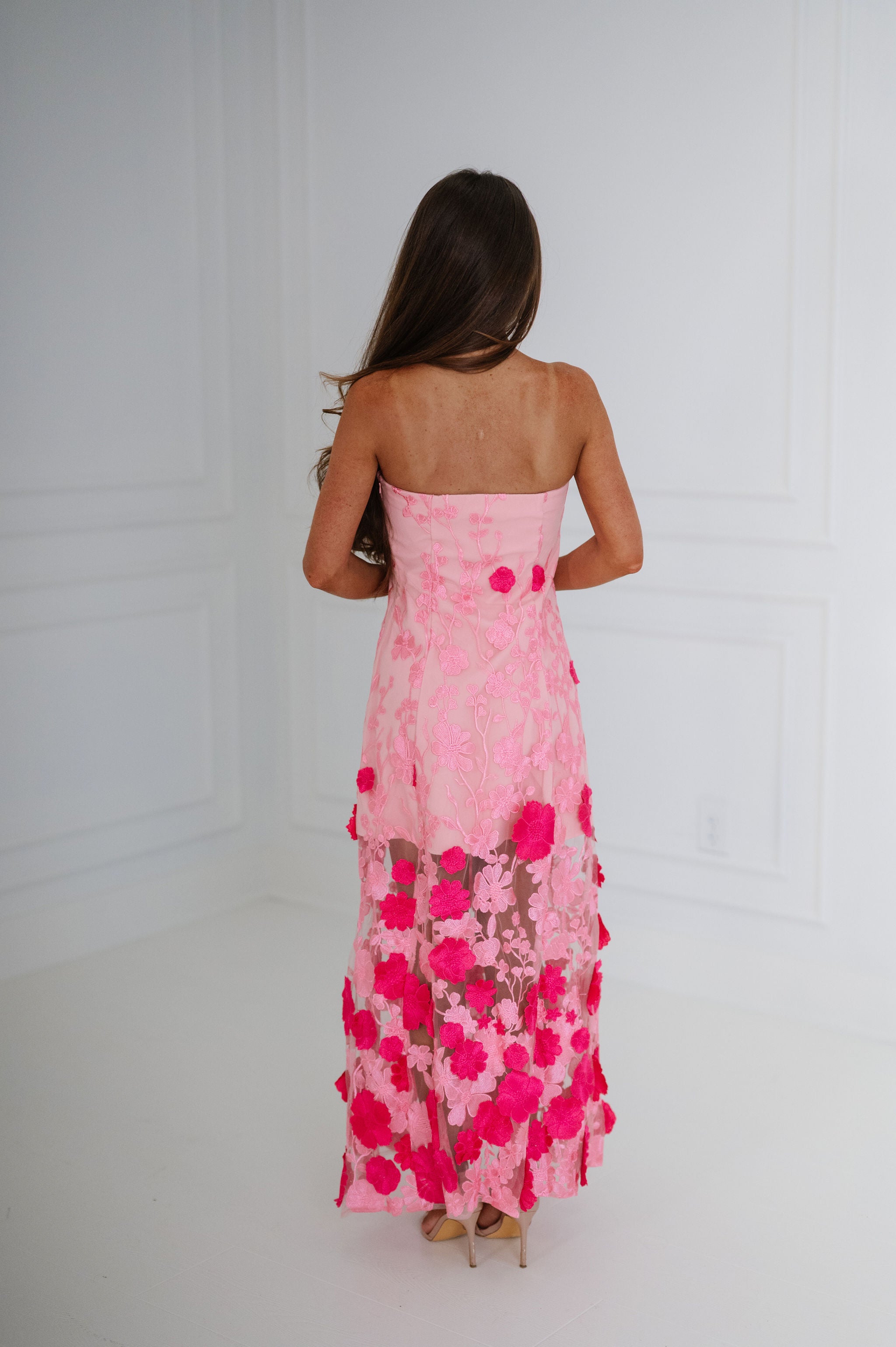Lady Embroidered Maxi Dress-Pink