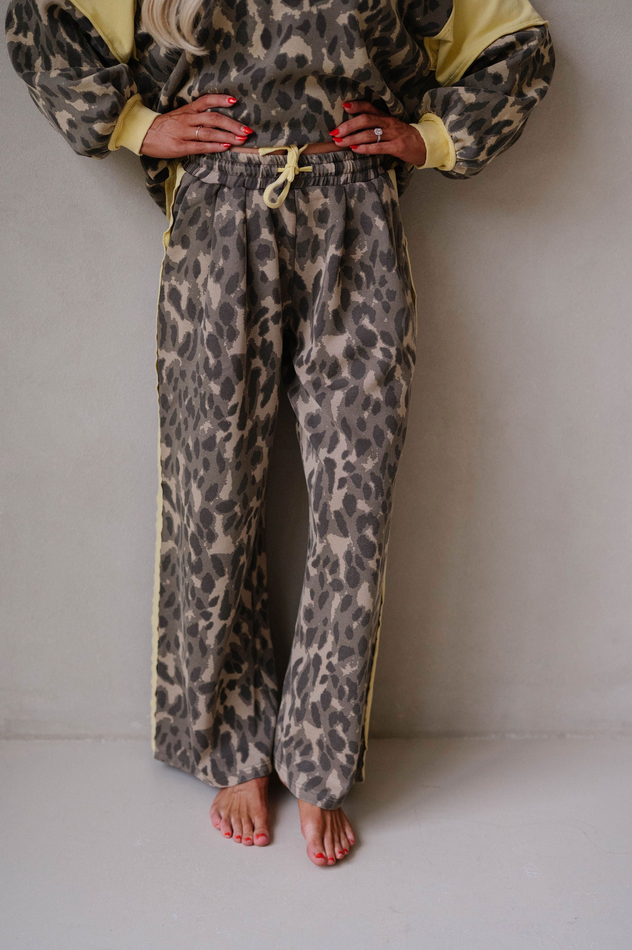 Cheetah Print Wide Leg Sweatpants-Dark Olive/Honey