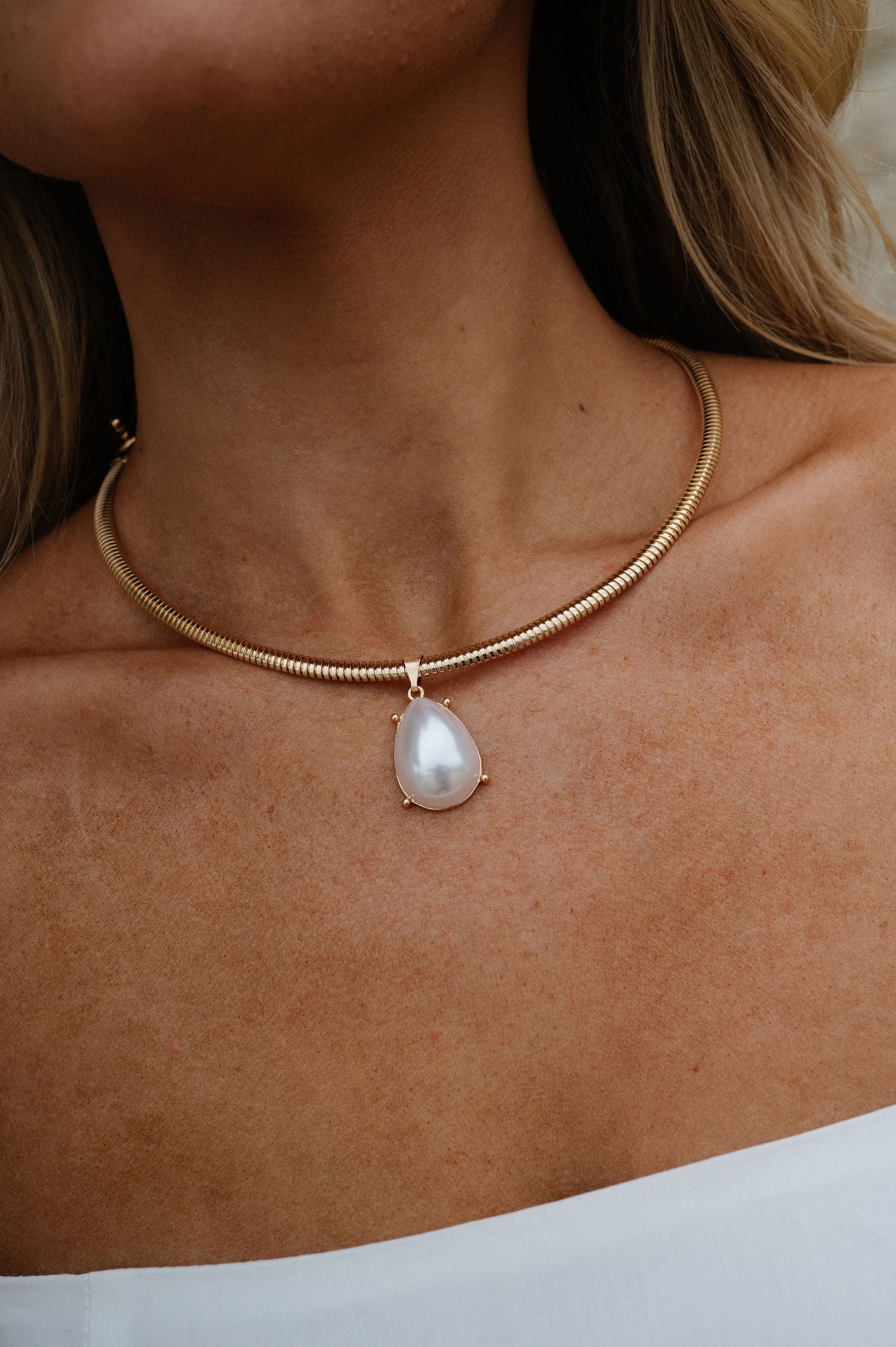 Windsor Pendant Necklace-Pearl