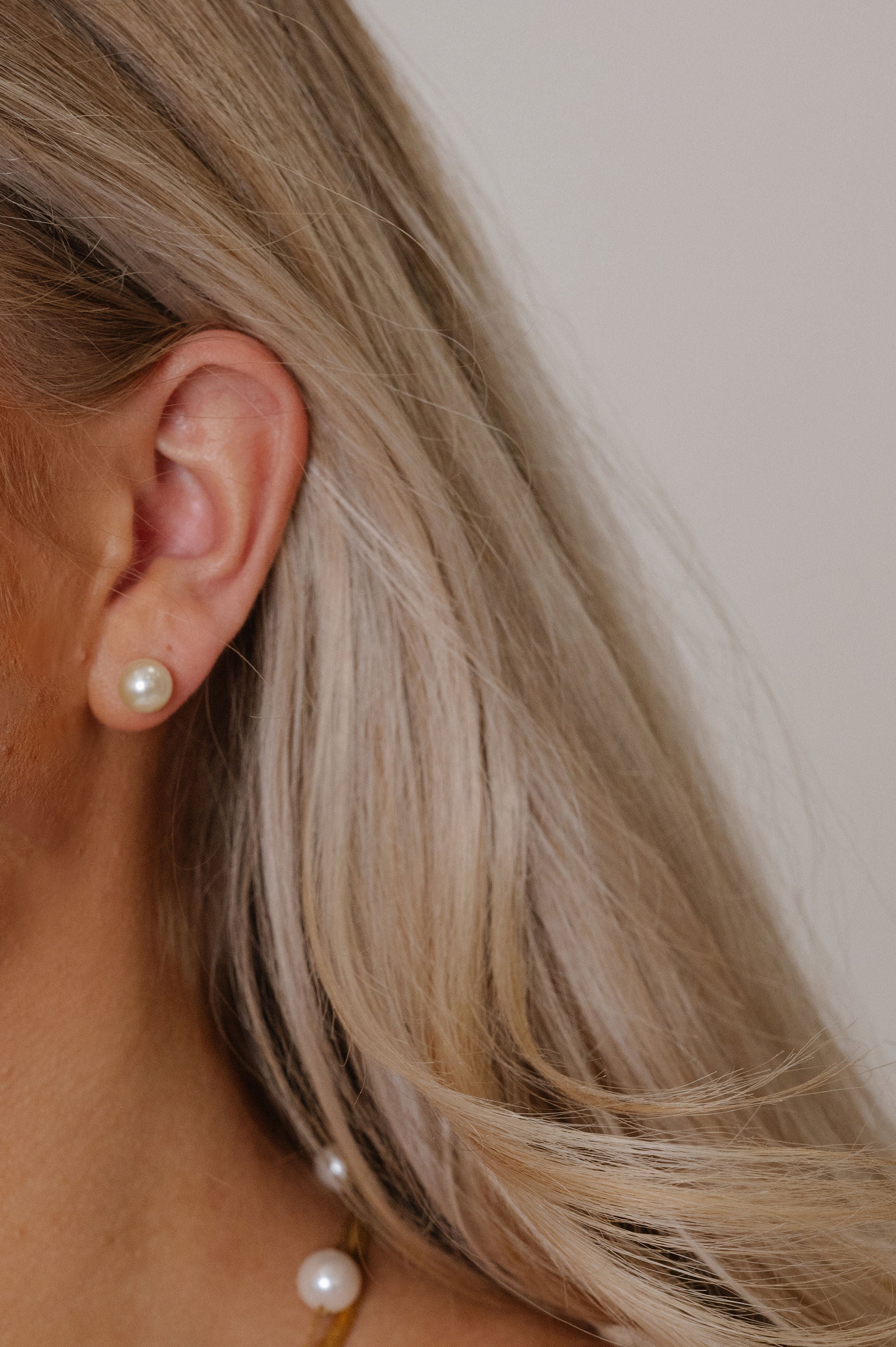 Classic Pearl Studs-Gold