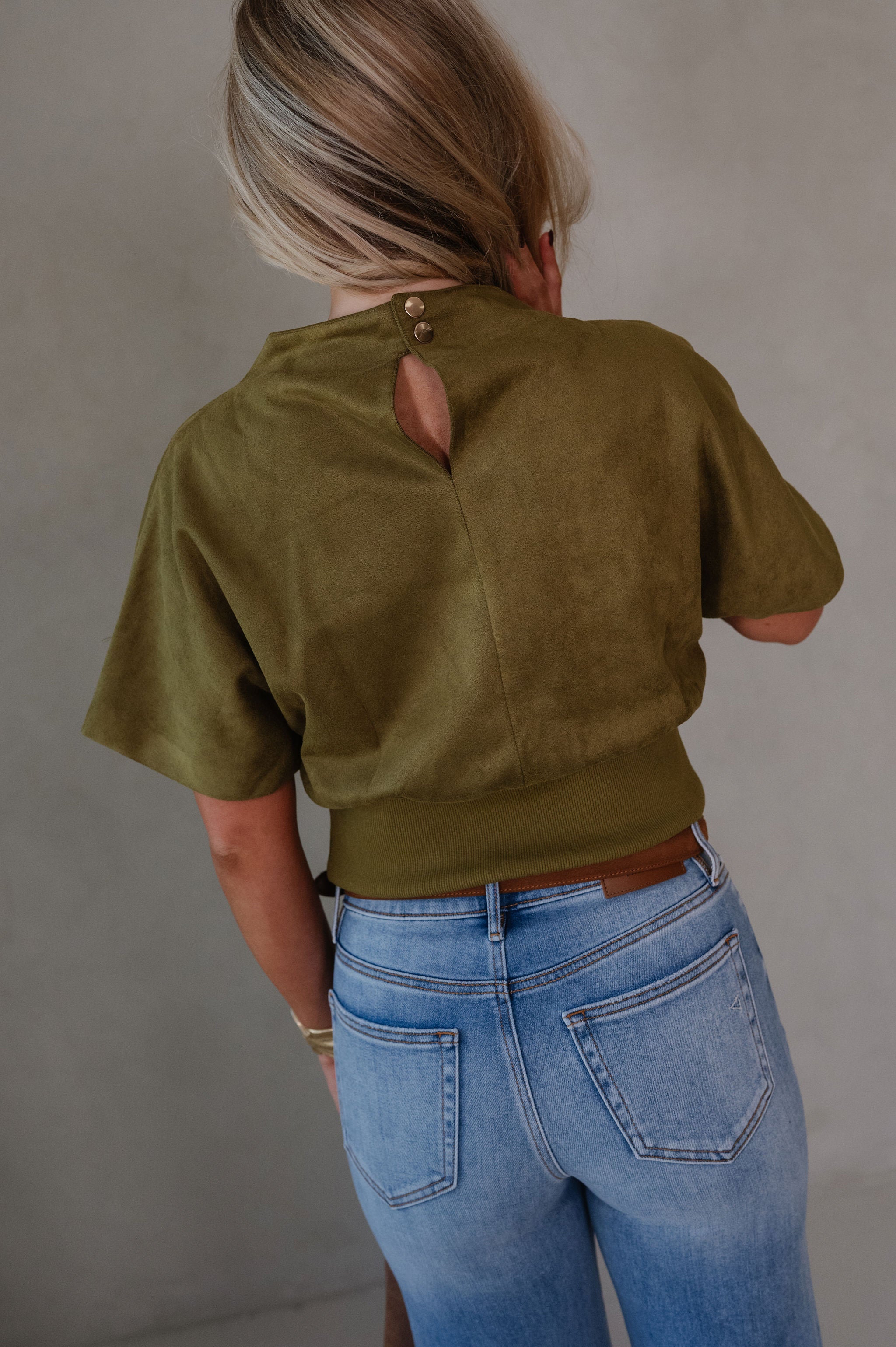 Lena Sleeved Top- Olive