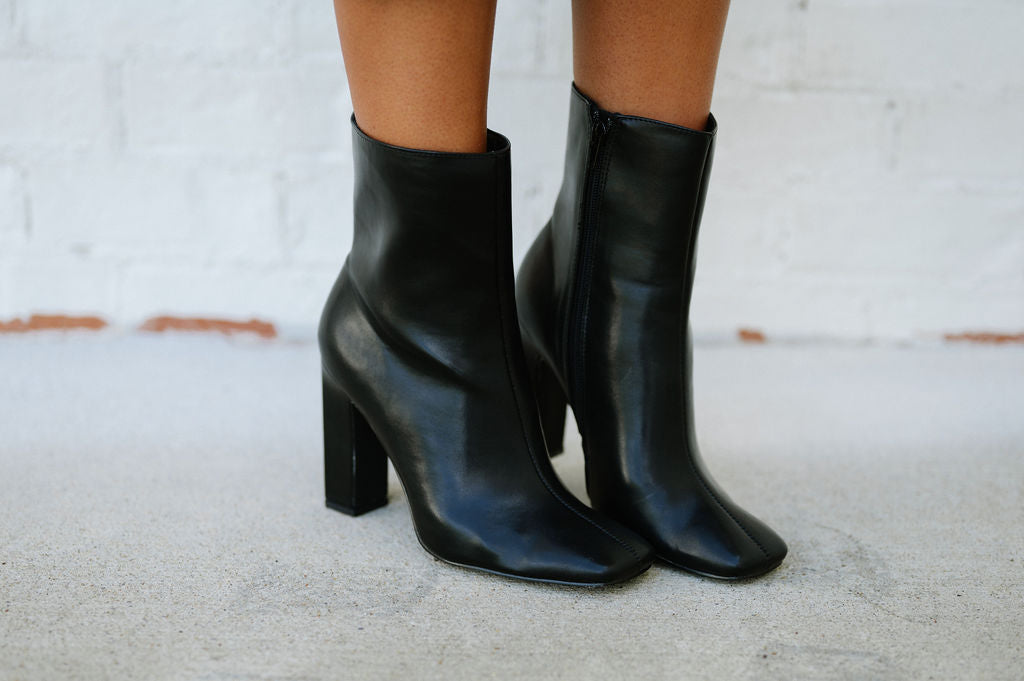 Sonaa Boot-Black