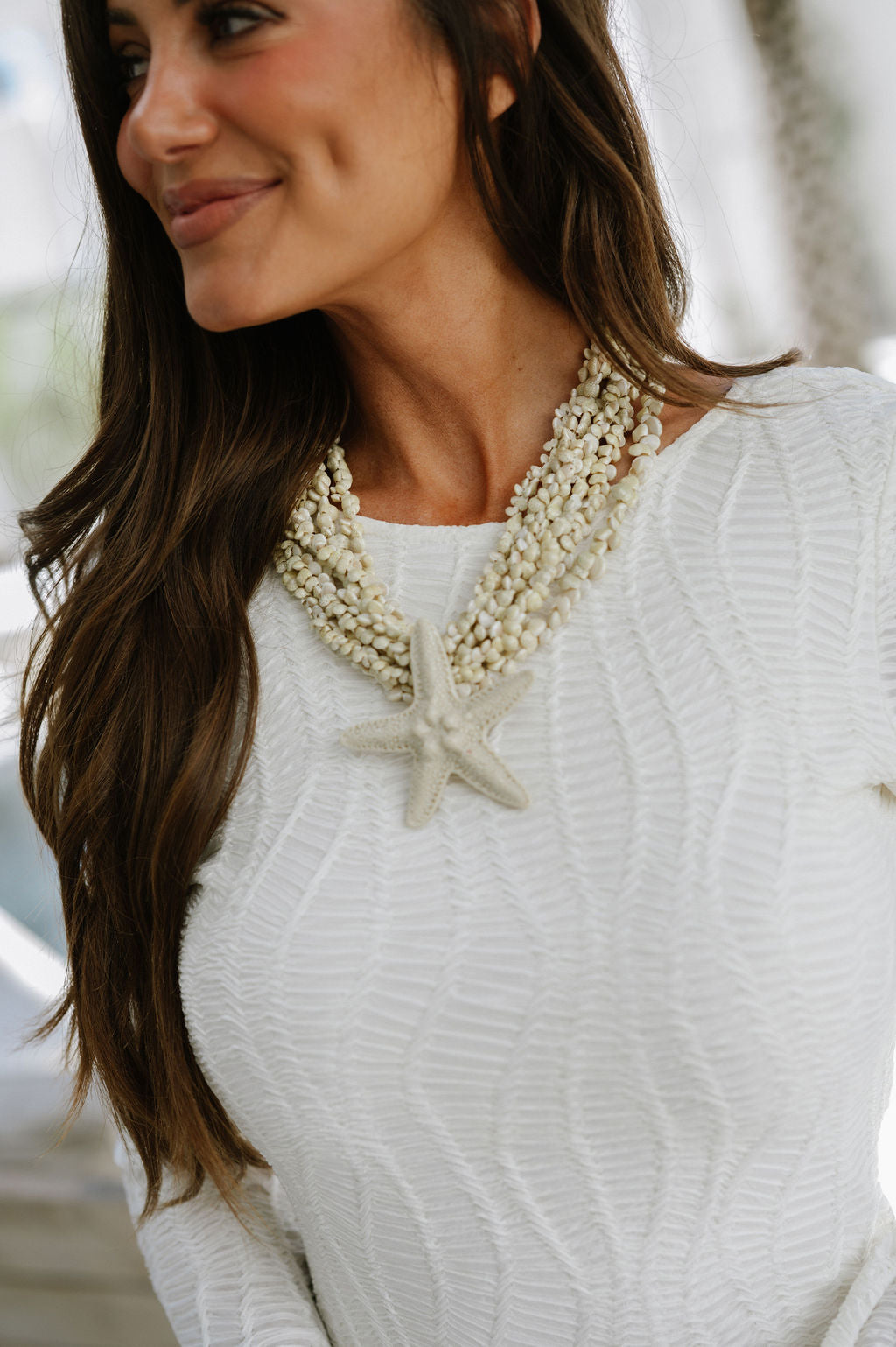 Neutral Chunky Shell Necklace