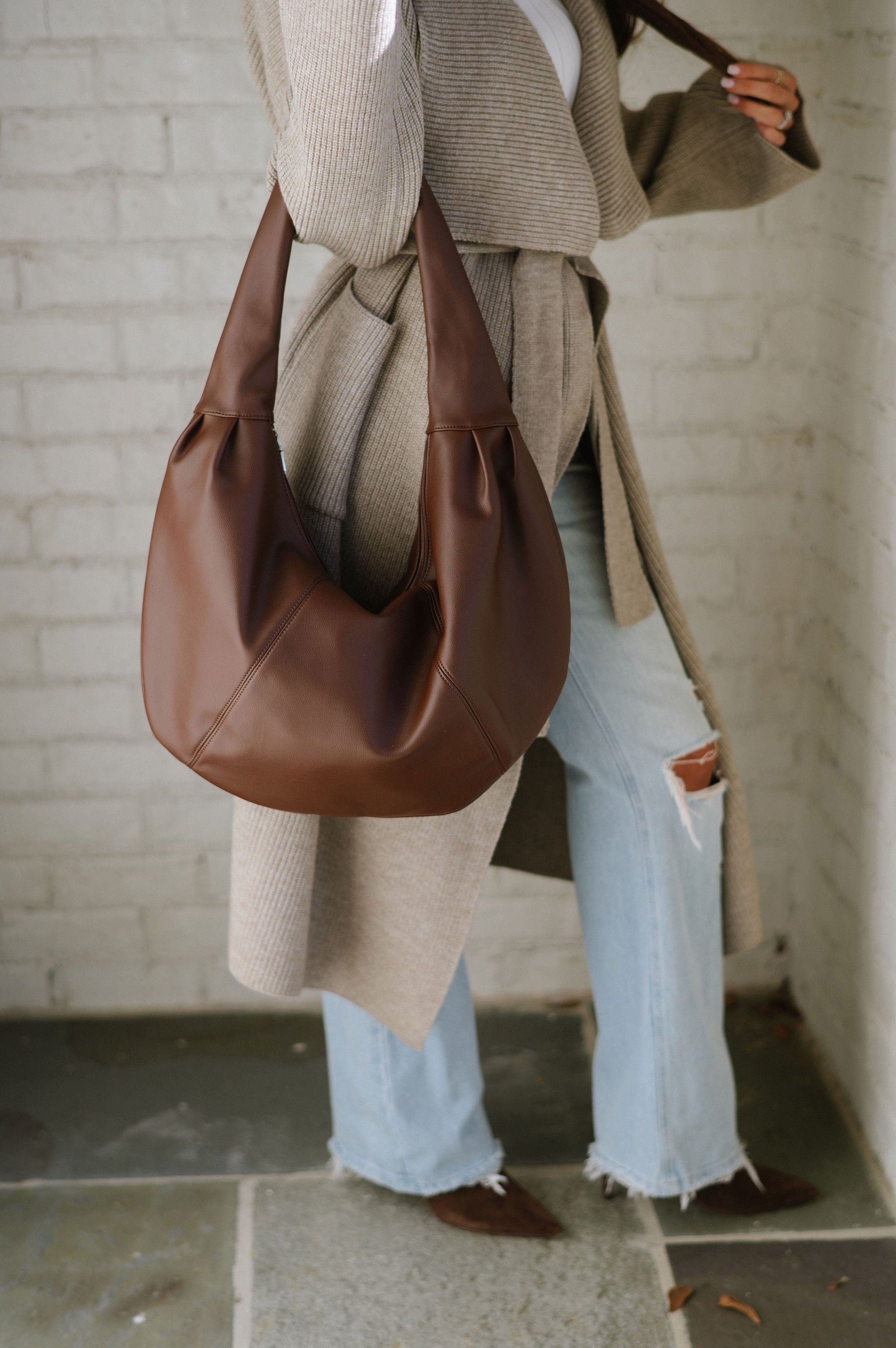 Chic Faux Leather Tote-Brown